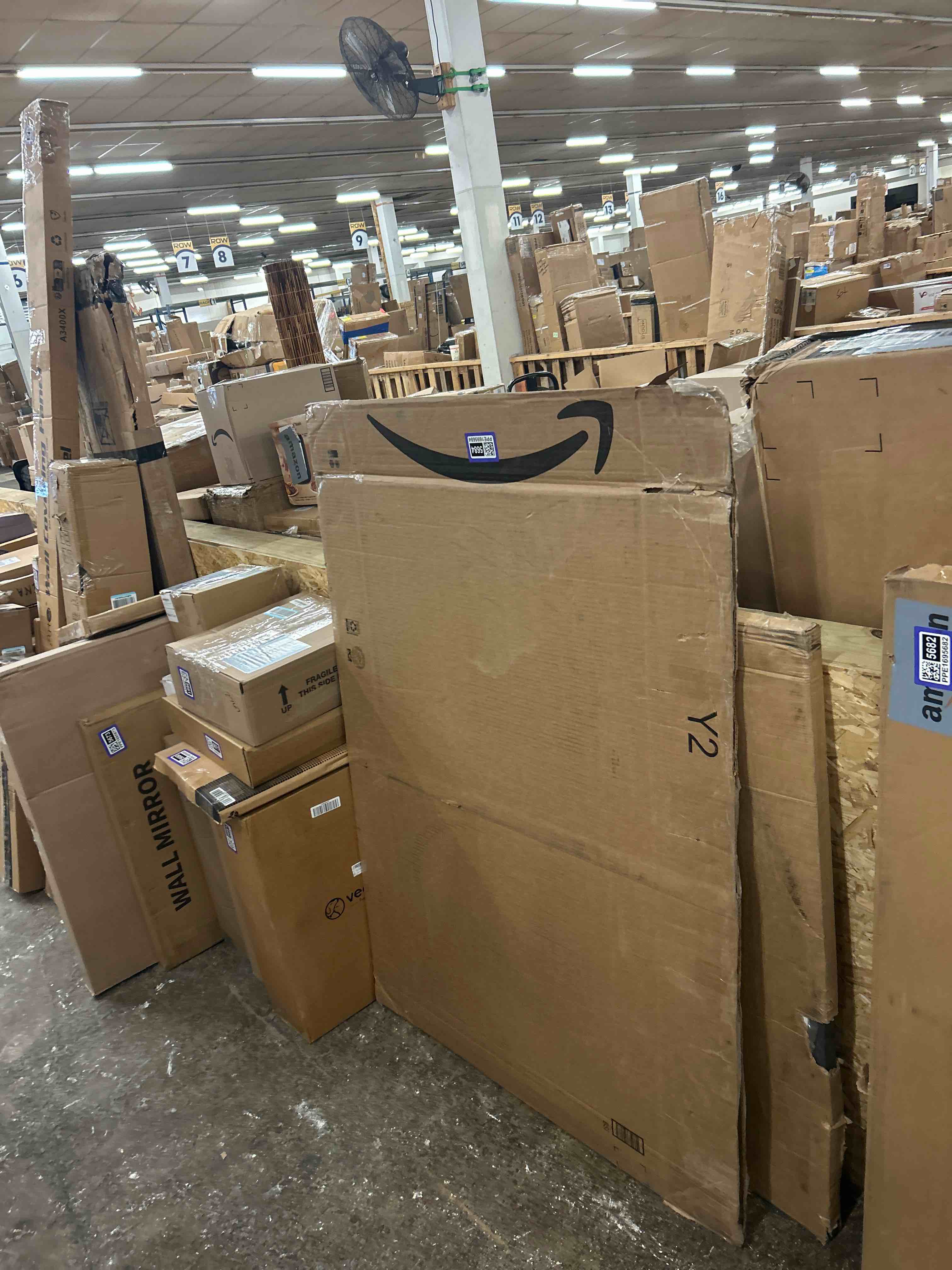 Condition photo showing New/Like New for VIZ-PRO Magnetic Whiteboard/Dry Erase Board, 48 X 36 Inches, Silver Aluminium Frame