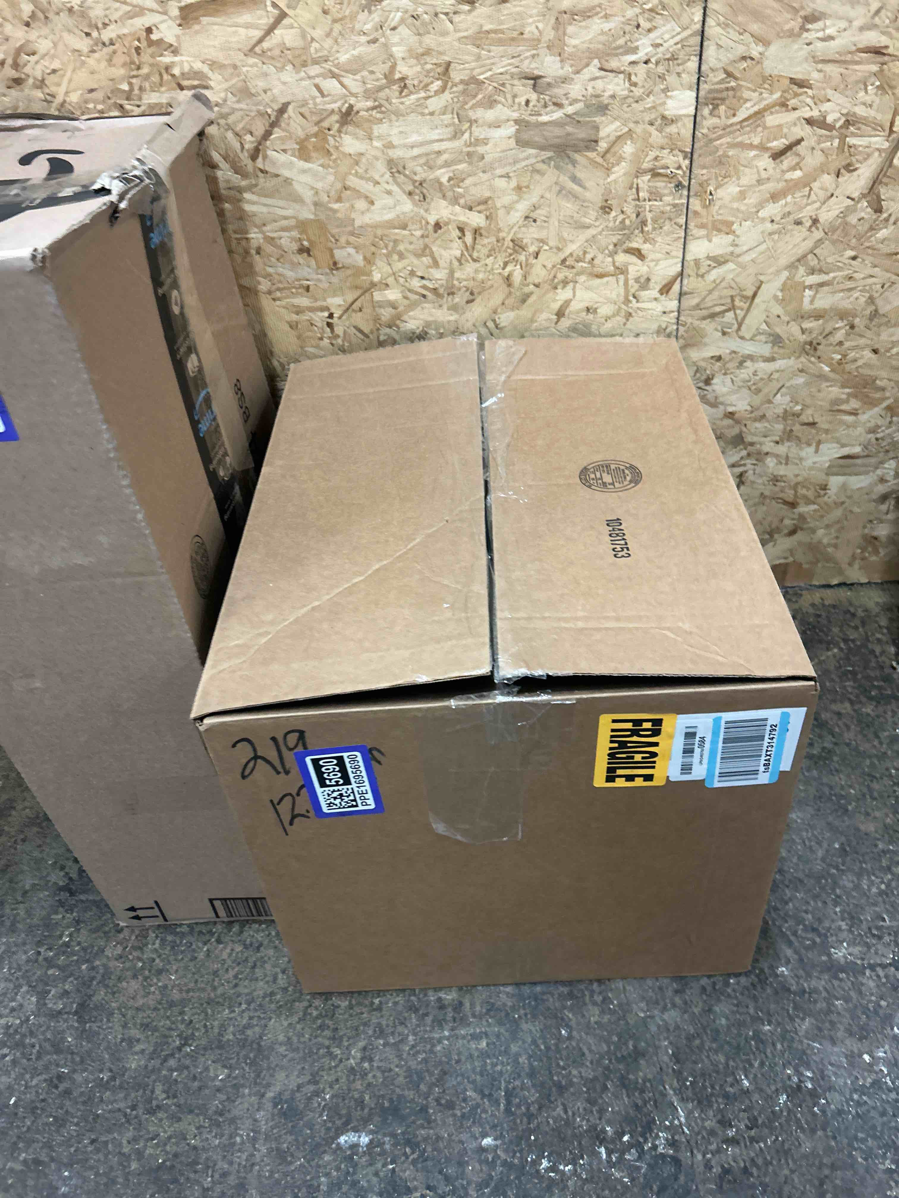 Condition photo showing New/Like New for Large Acacia Wooden Serving Tray with Handles 20 x 14 inch Decorative Coffee Table Ottoman Tray for Living Room Extra Large for Kitchen Dinner Food Bar Breakfast in Bed (Dark Brown)