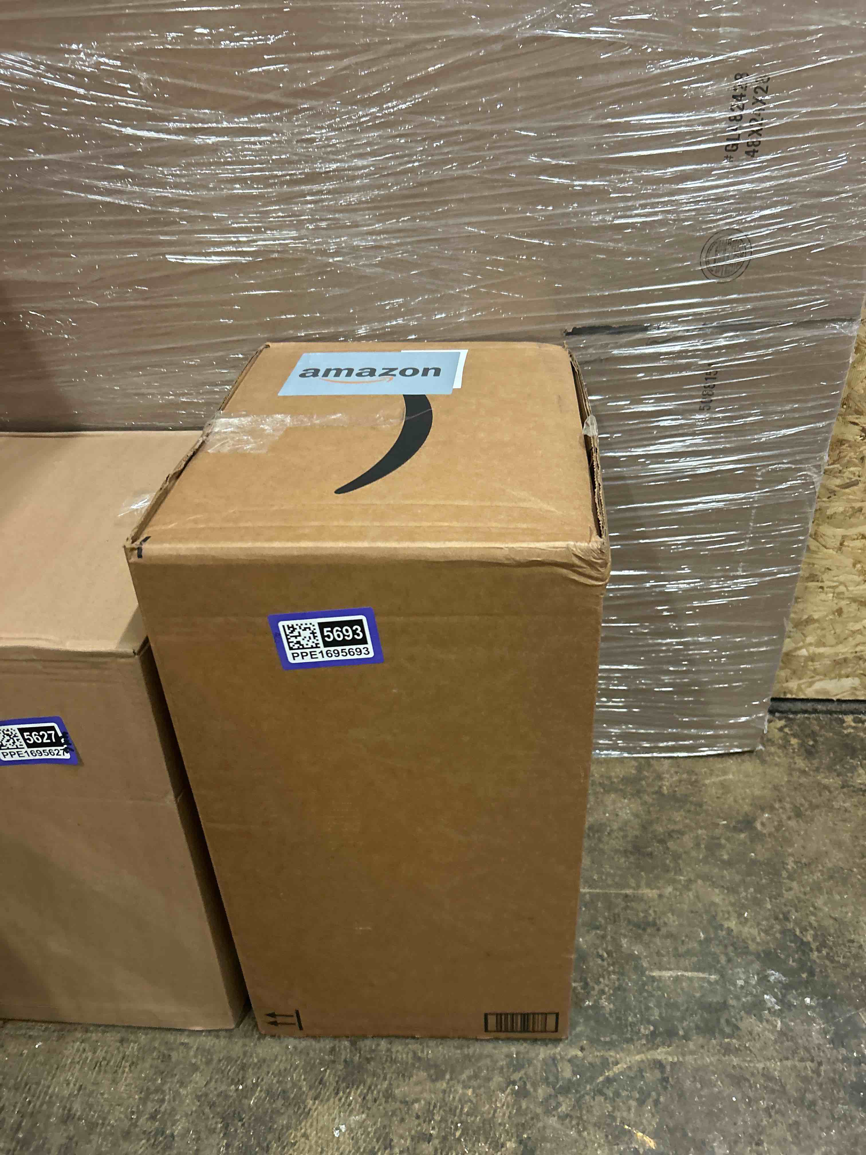 Condition photo showing New/Like New for Outdoor Lighting Fixtures Wall Mount, Outdoor Wall Lights Modern with Frosted Glass, Aluminum Exterior Light for House Outdoor Wall Lantern for Garage Porch Carriage Patio (17''H, 1 pc)