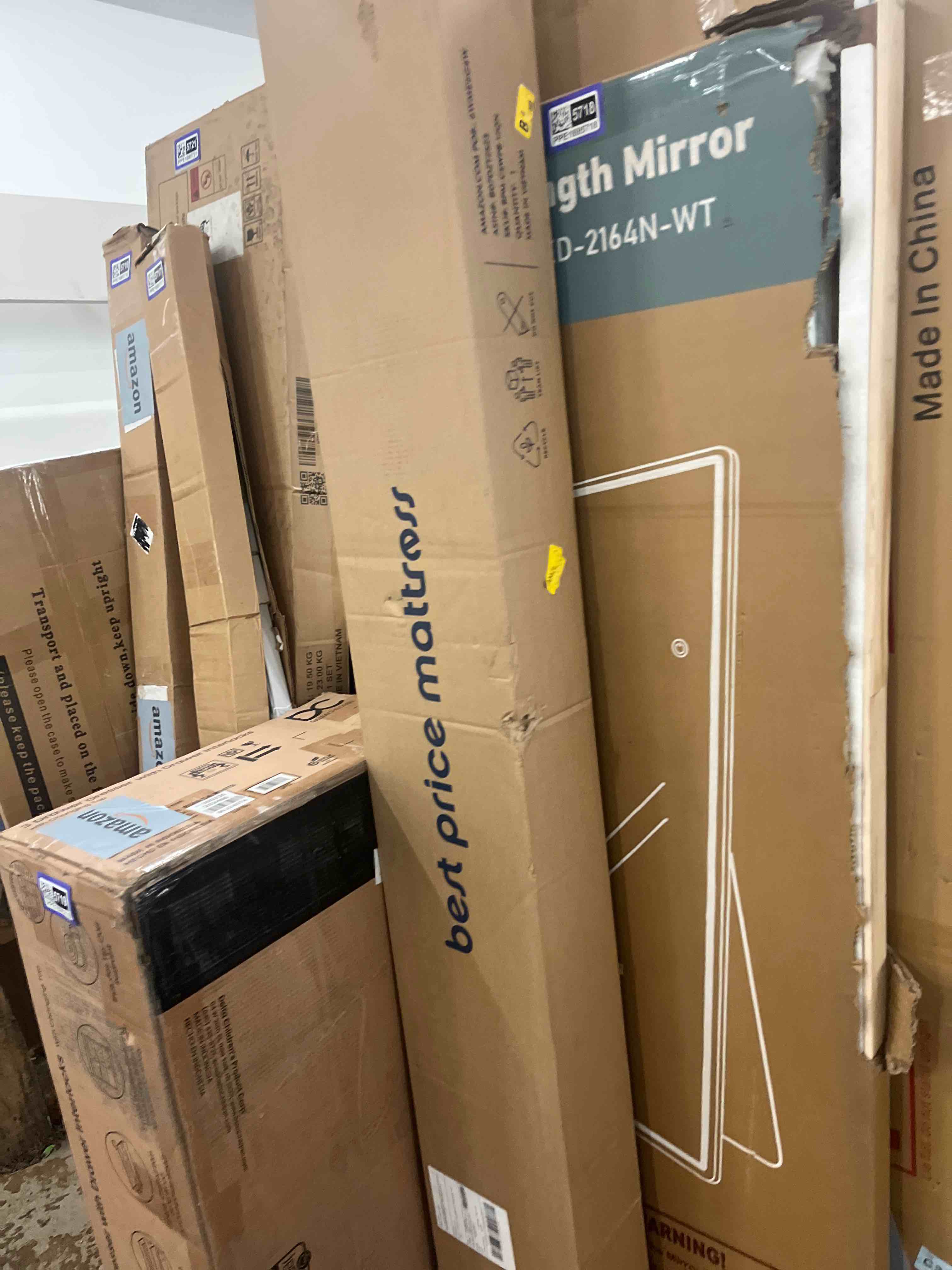 Condition photo showing New/Like New for Mellow Naturalista Classic - 12 Inch Solid Wood Platform Bed with Wooden Slats, No Box Spring Needed, Easy Assembly, Queen, Pine