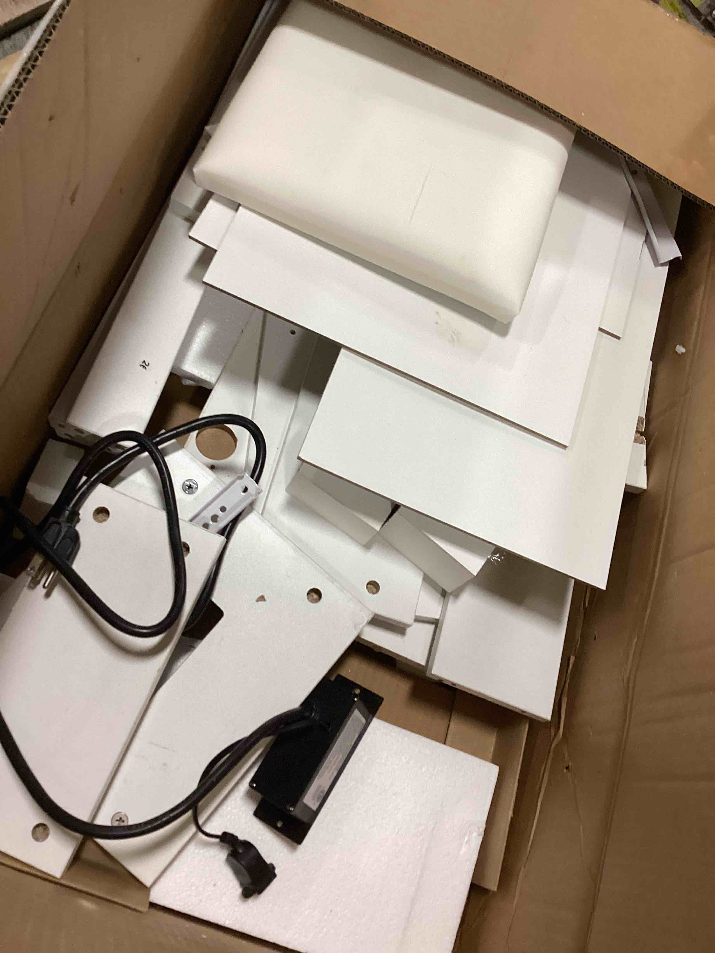 https://s3.amazonaws.com/lotting-images-prod/phillipi/PPE1908893_1738677967469.jpeg