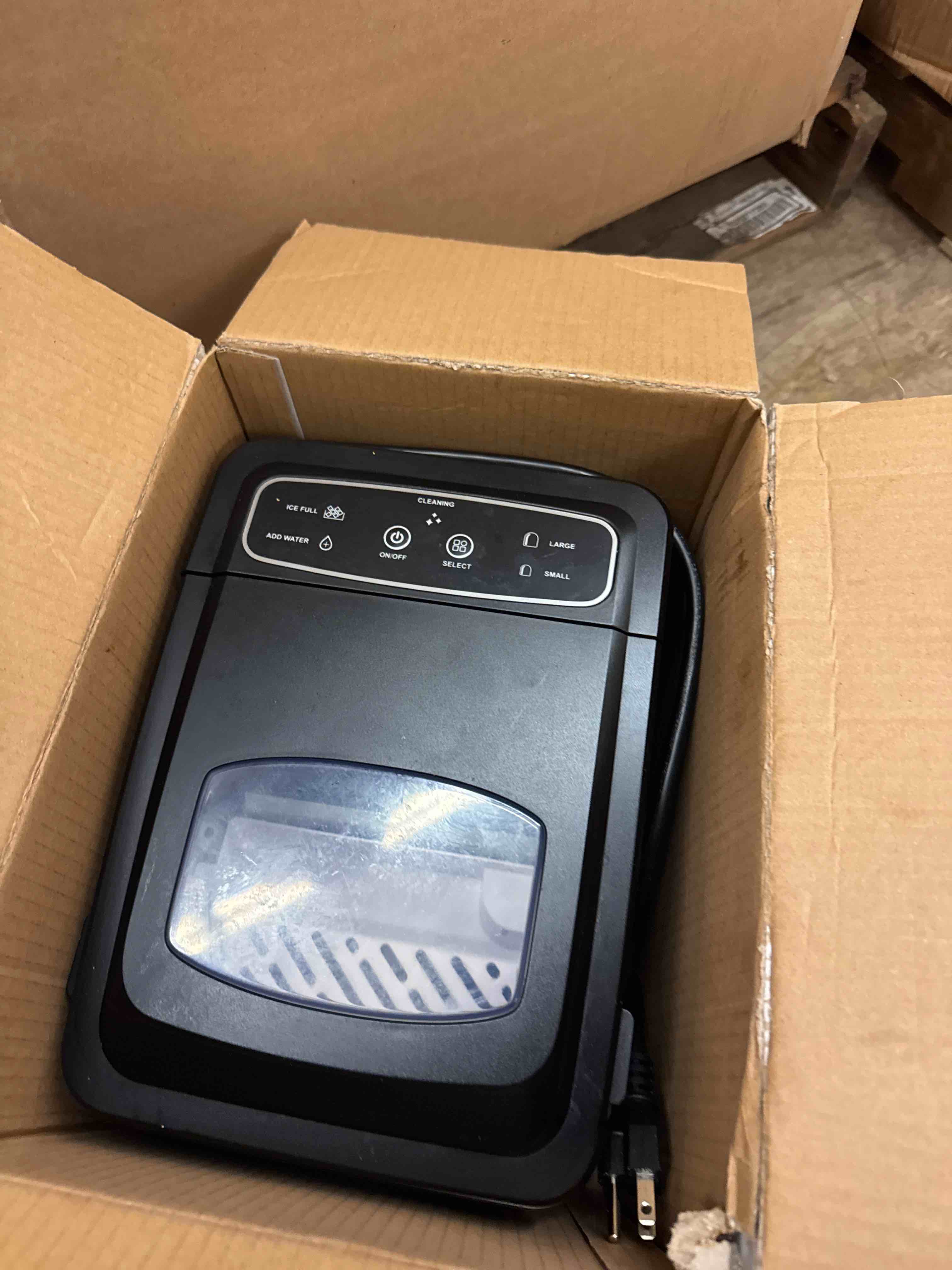 https://s3.amazonaws.com/lotting-images-prod/phillipi/PPE1984070_1740175342843.jpeg