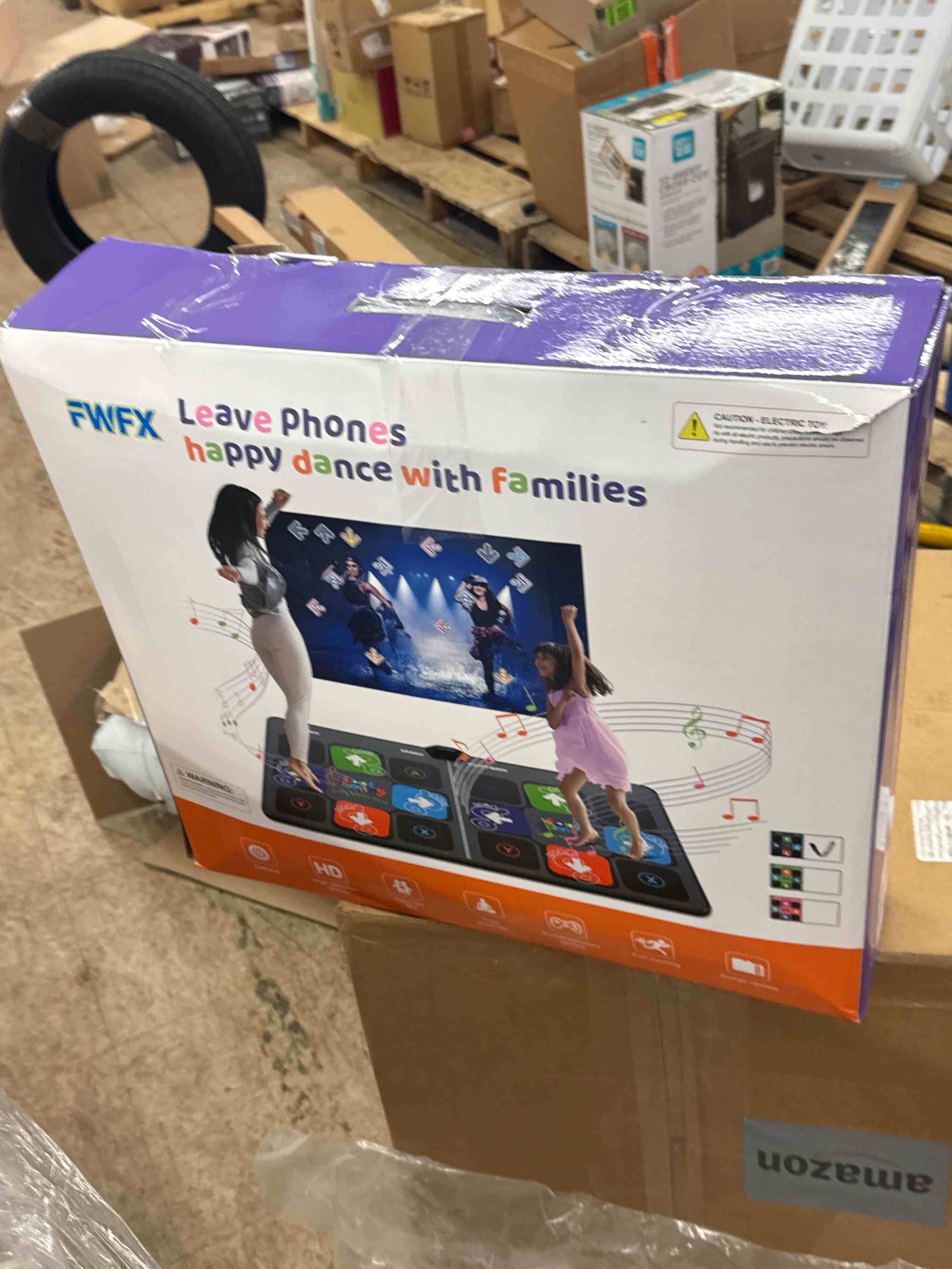https://s3.amazonaws.com/lotting-images-prod/phillipi/PPE1985425_1742128370479.jpeg