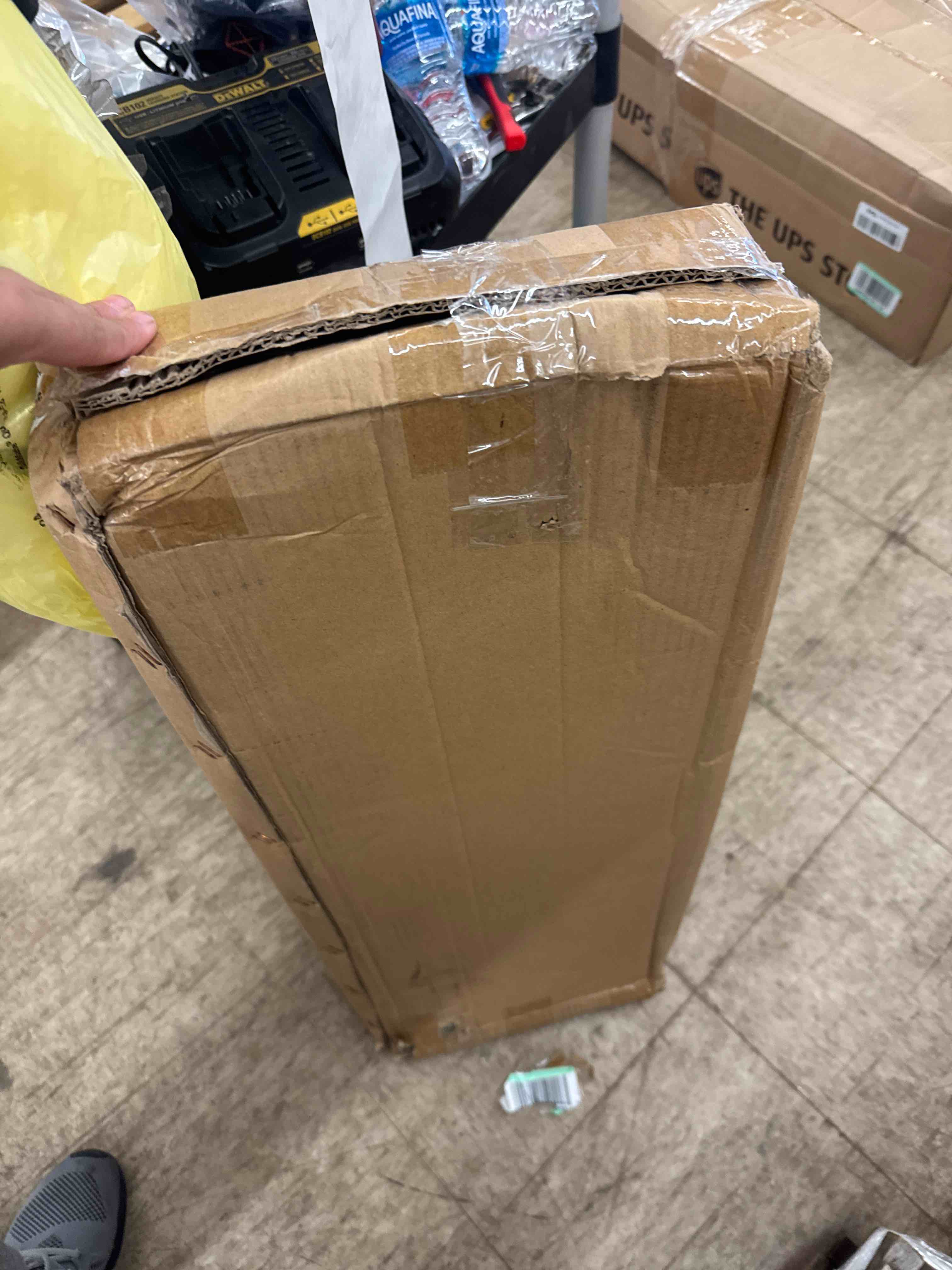 https://s3.amazonaws.com/lotting-images-prod/phillipi/PPE1985429_1742128869504.jpeg