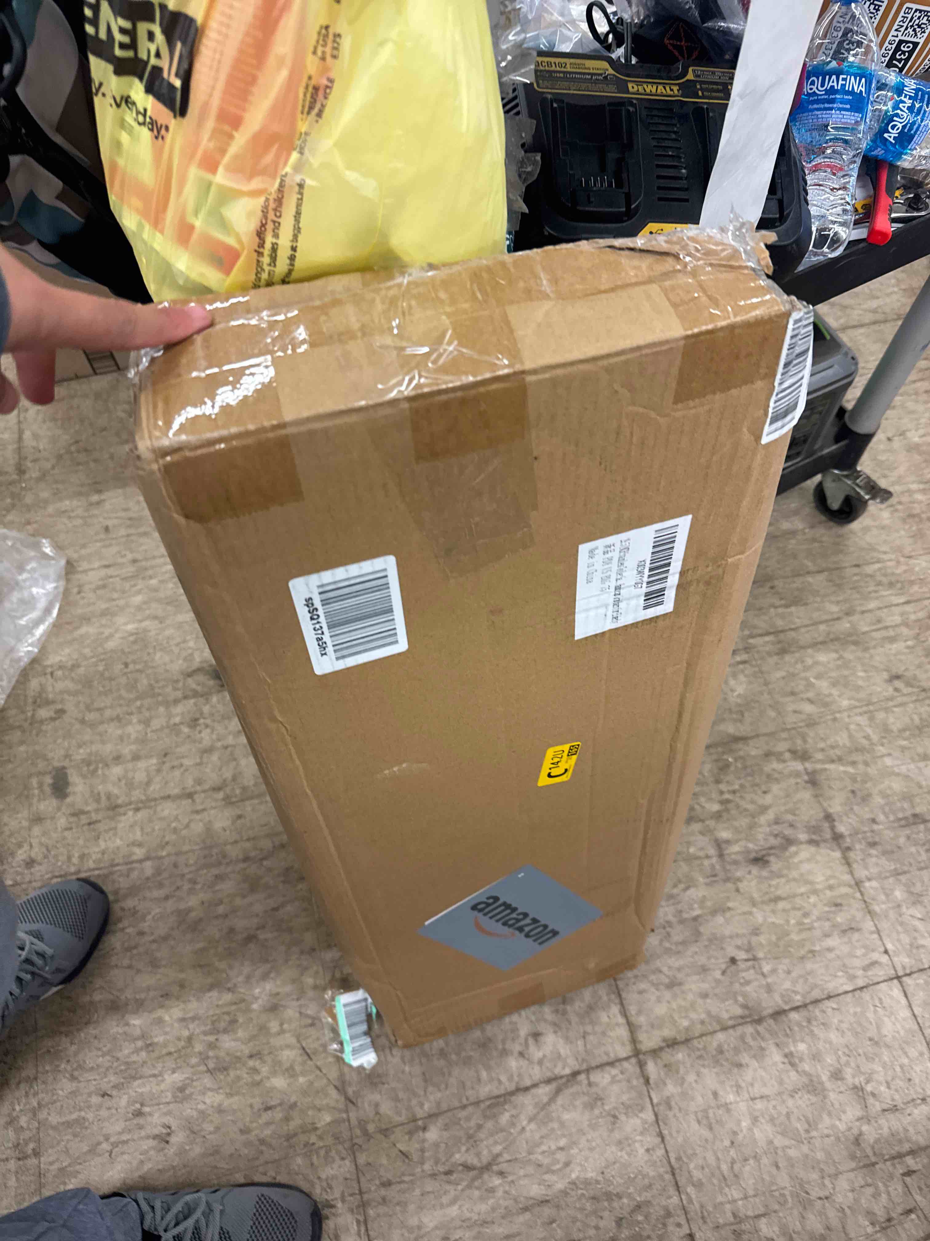 https://s3.amazonaws.com/lotting-images-prod/phillipi/PPE1985429_1742128873007.jpeg