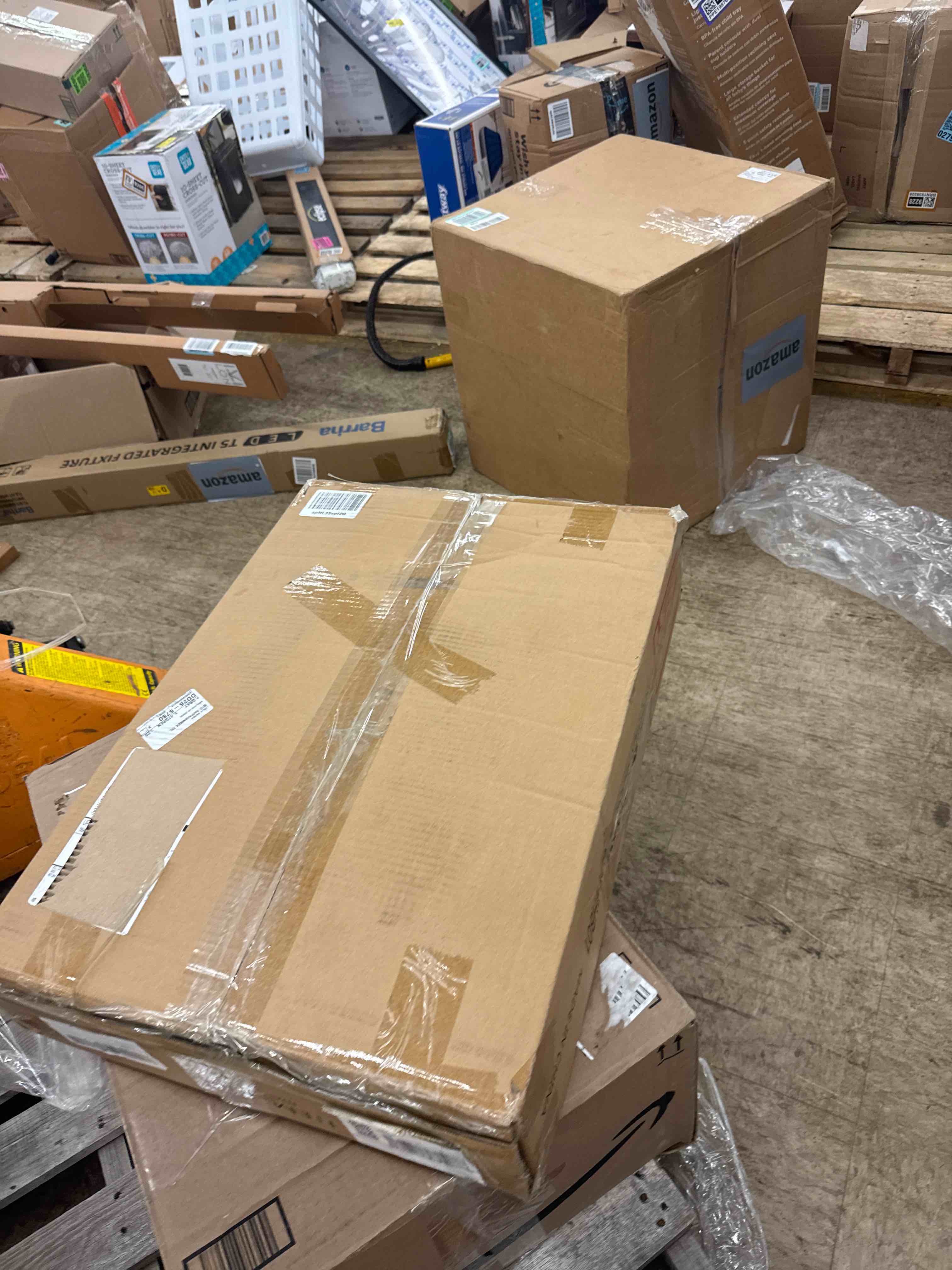 https://s3.amazonaws.com/lotting-images-prod/phillipi/PPE1985438_1742129859056.jpeg