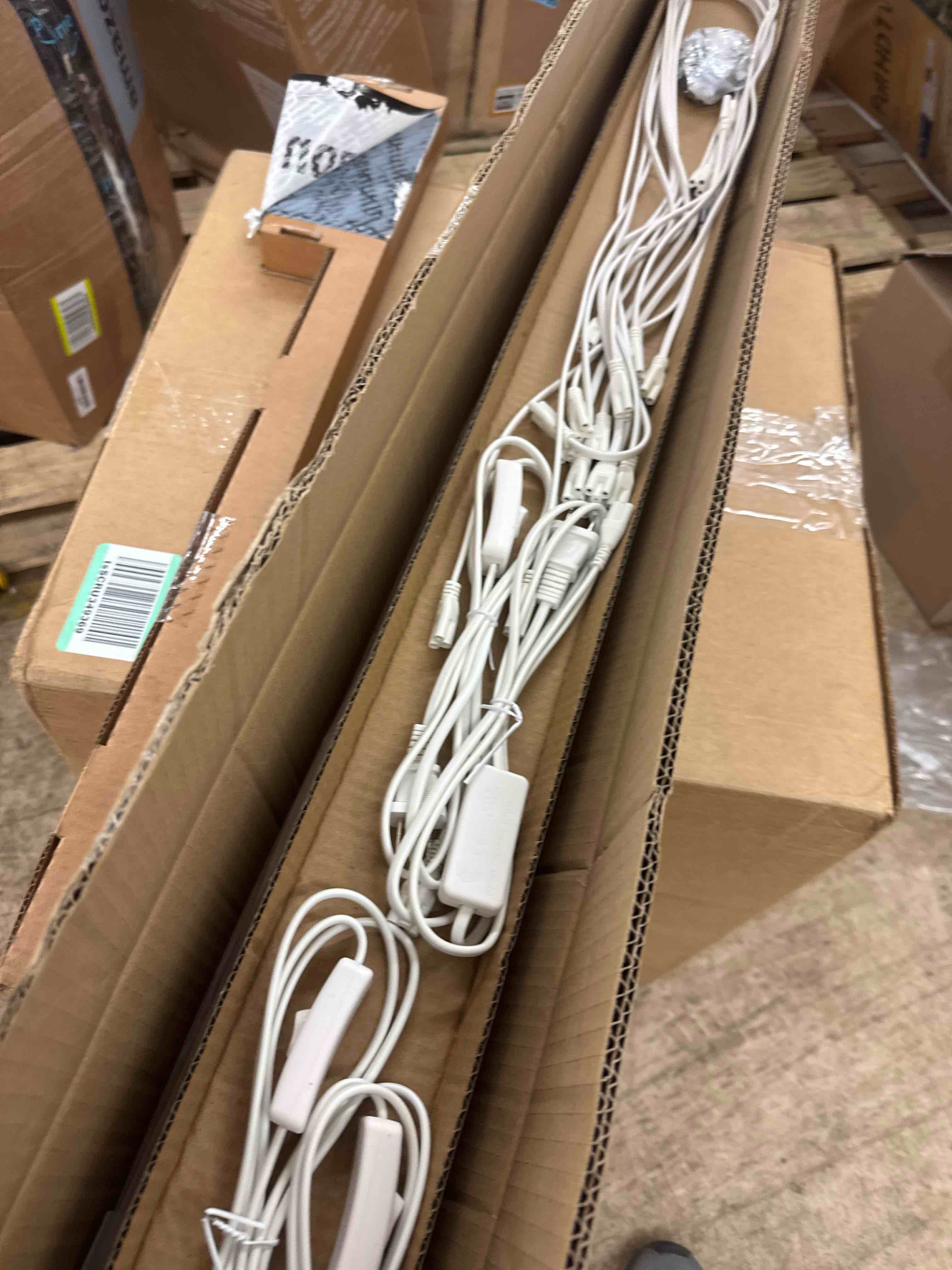 https://s3.amazonaws.com/lotting-images-prod/phillipi/PPE1985443_1742130260406.jpeg