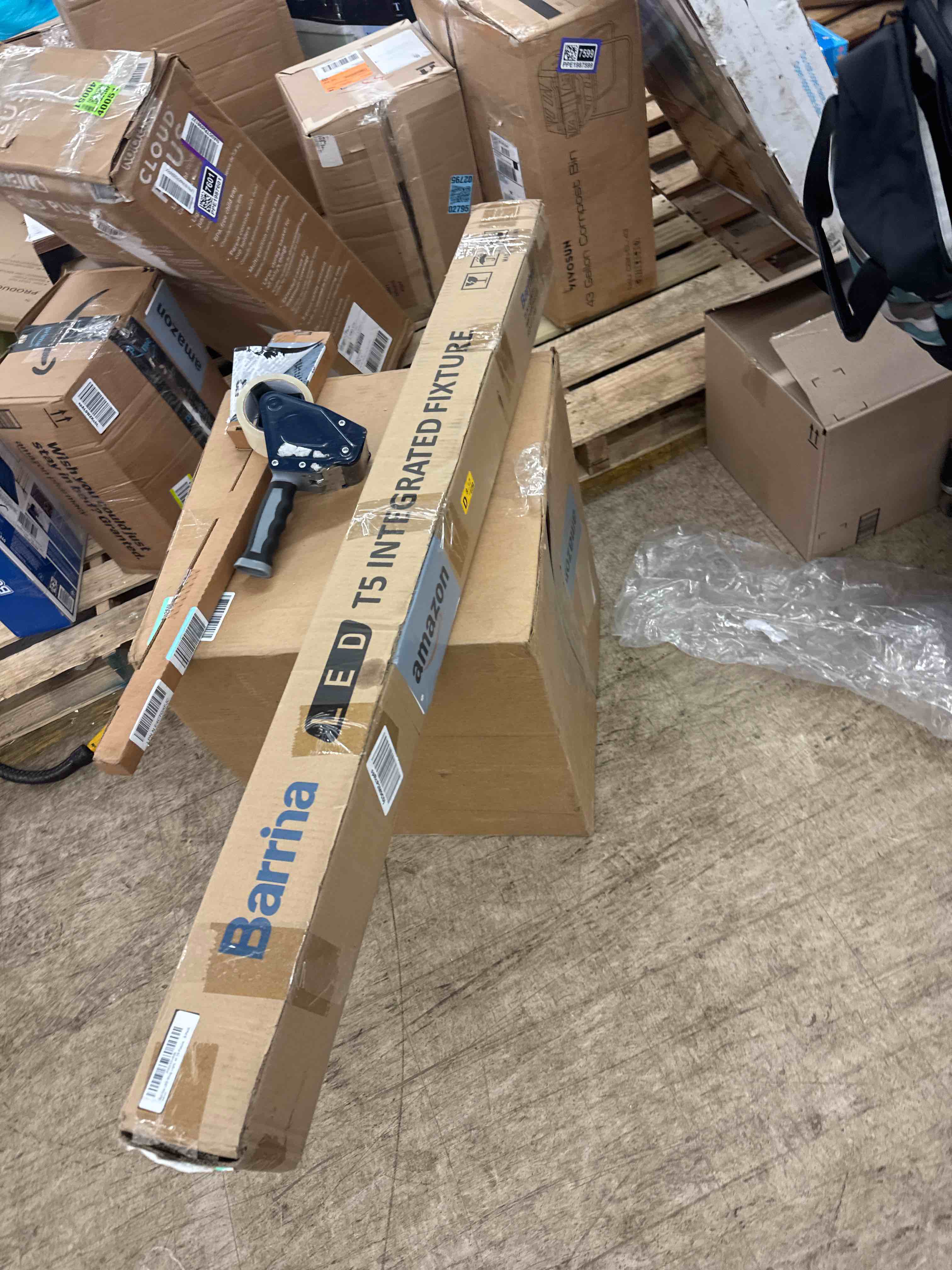 https://s3.amazonaws.com/lotting-images-prod/phillipi/PPE1985443_1742130298030.jpeg