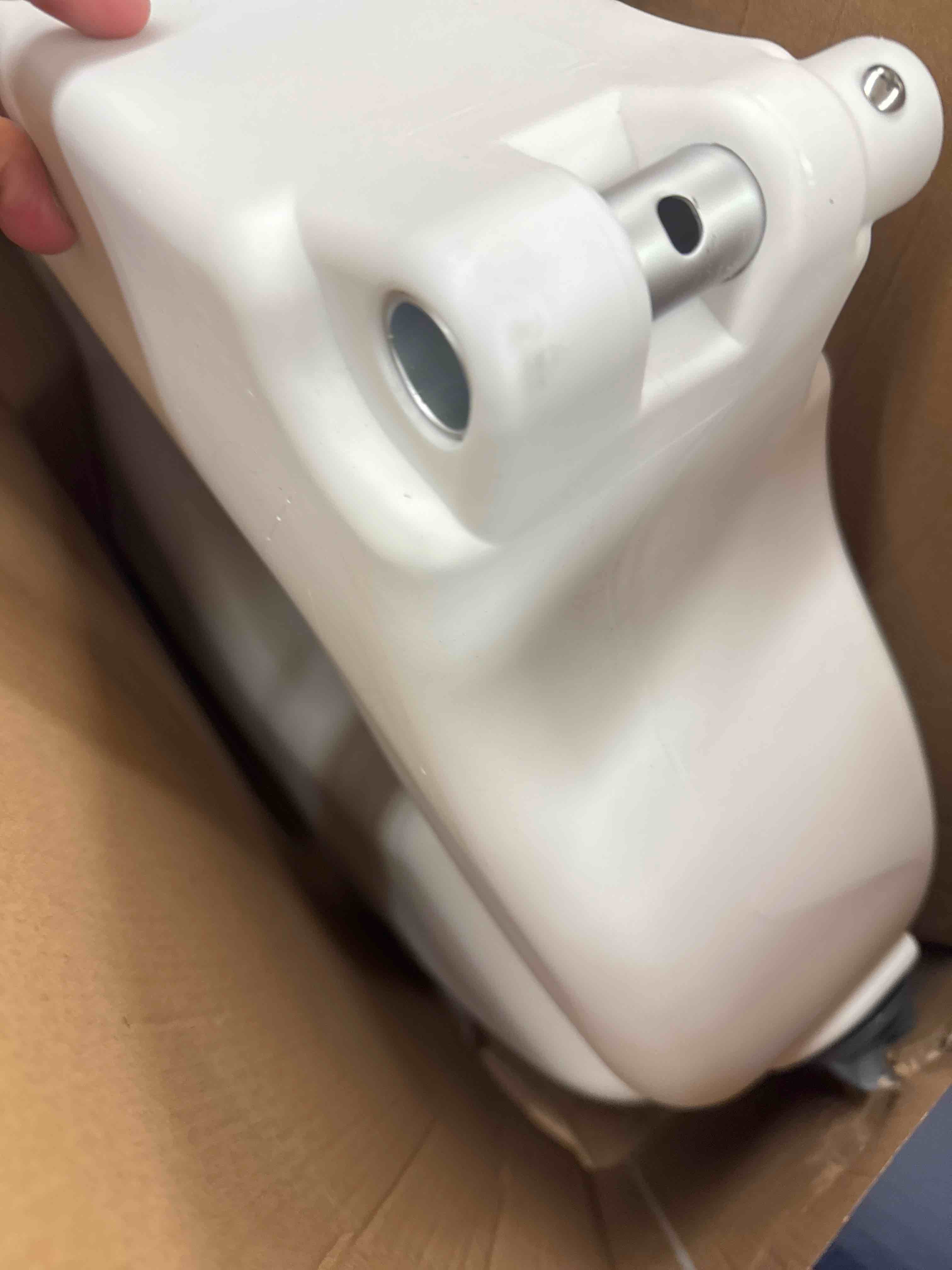 https://s3.amazonaws.com/lotting-images-prod/phillipi/PPE1985561_1742391312779.jpeg