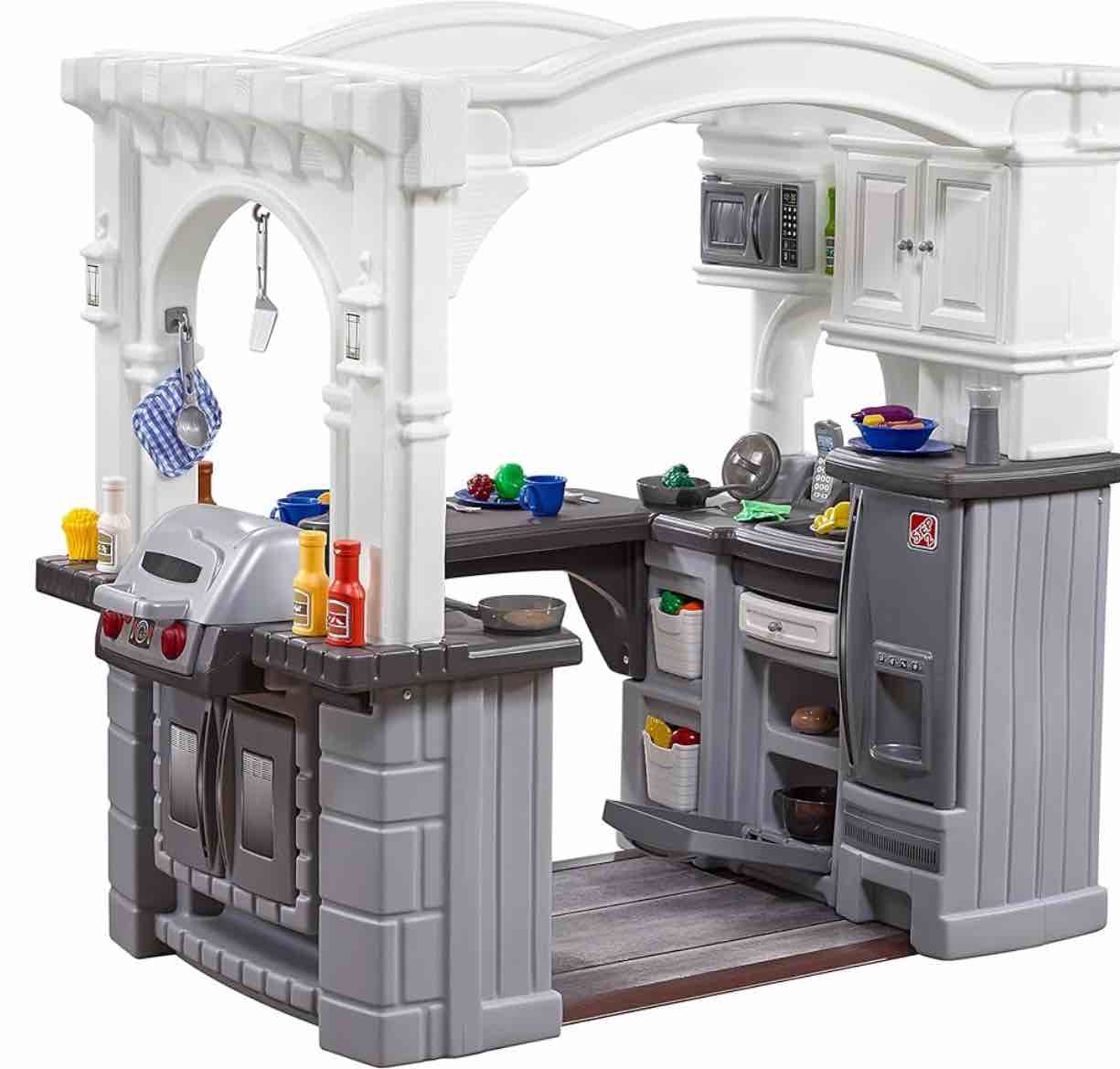 Step2 Grand Walk-in Kitchen & Grill Kids Playset, Indoor/Outdoor Kitchenette, Interactive Play with Lights and Sounds, Durable Plastic, 103 Piece Toy Accessories, Toddlers 2+ Years Old, Gray/White