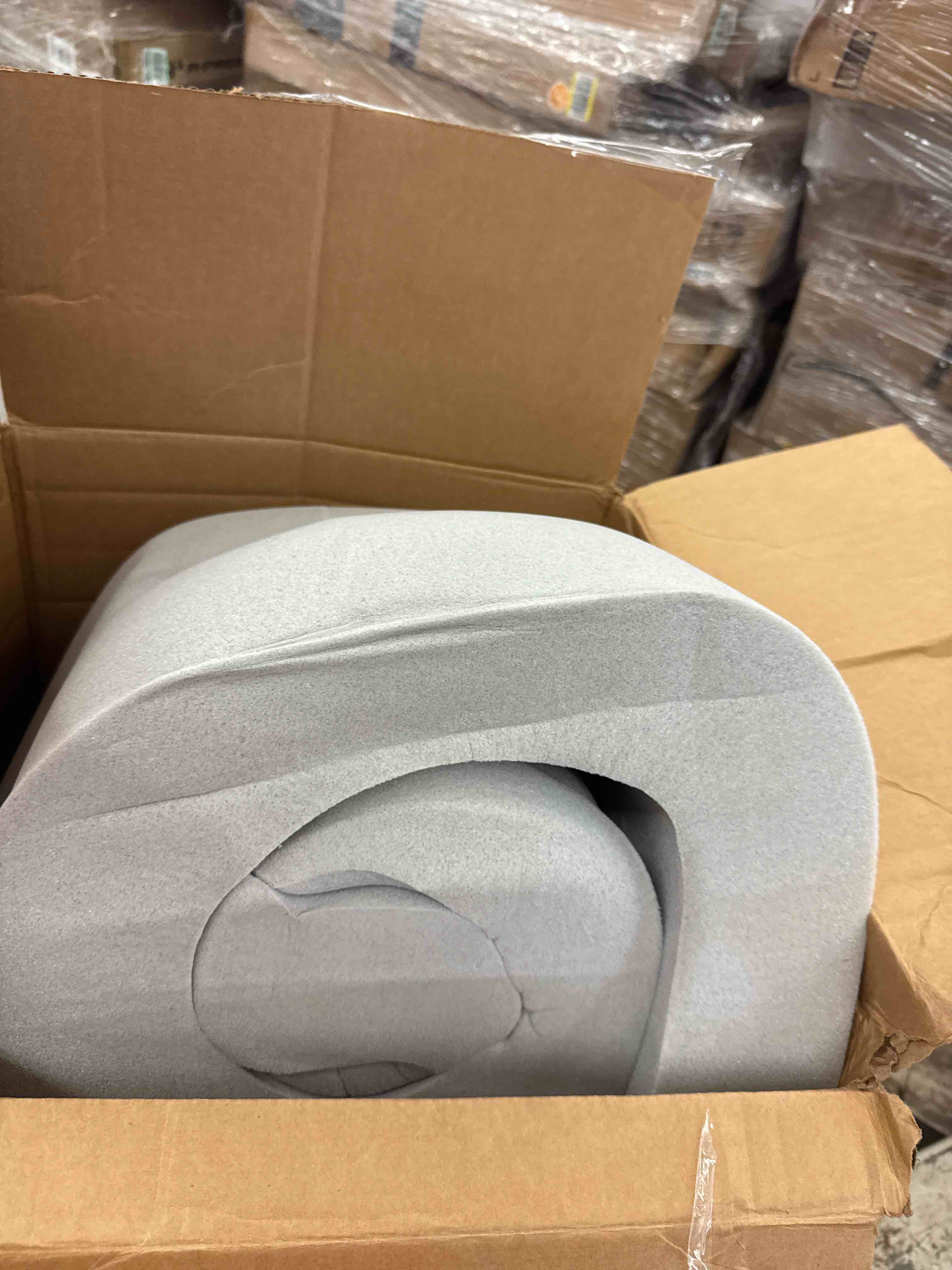 https://s3.amazonaws.com/lotting-images-prod/phillipi/PPE1985591_1742398361398.jpeg