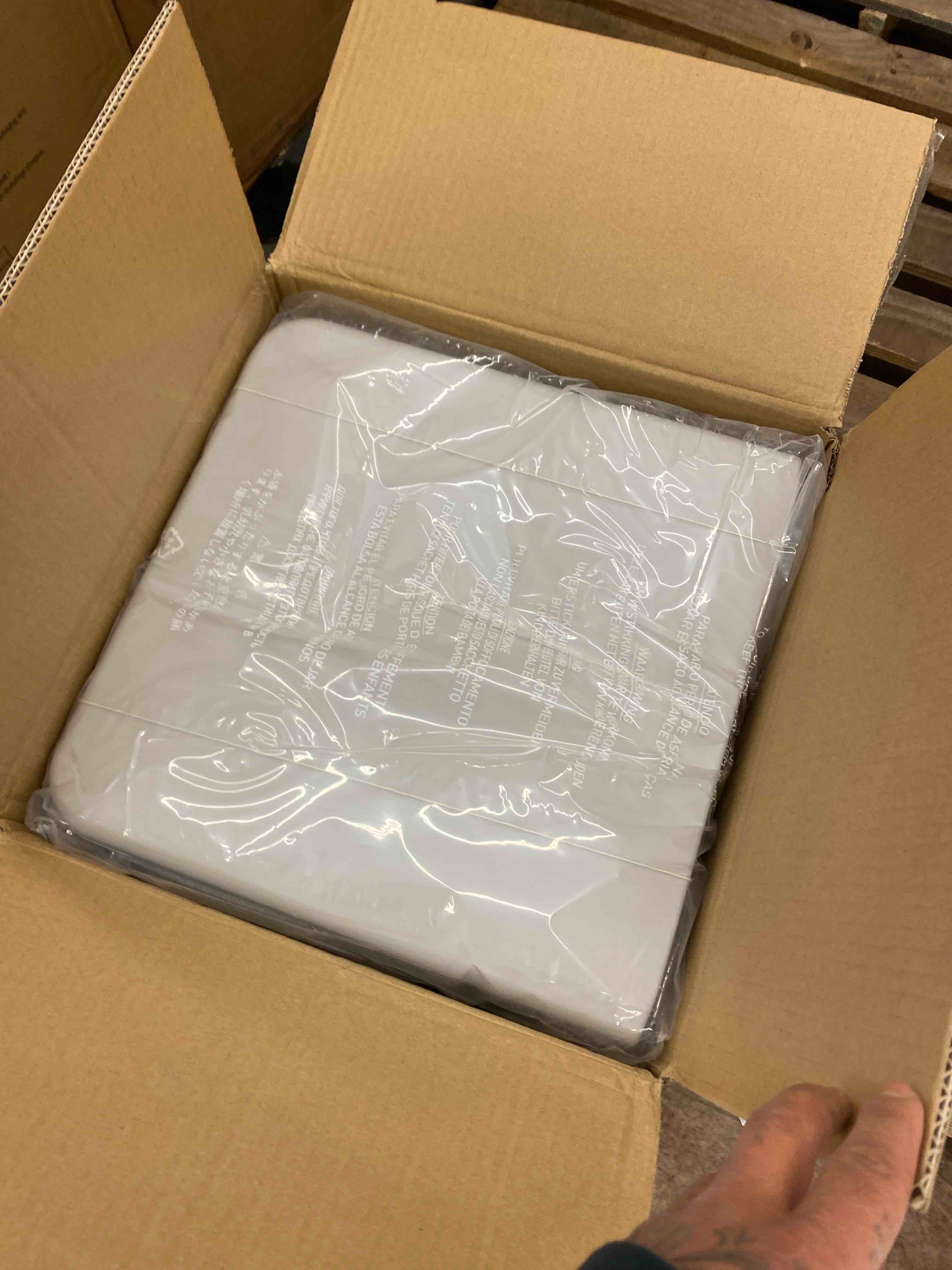 https://s3.amazonaws.com/lotting-images-prod/phillipi/PPE1986249_1744303475408.jpeg