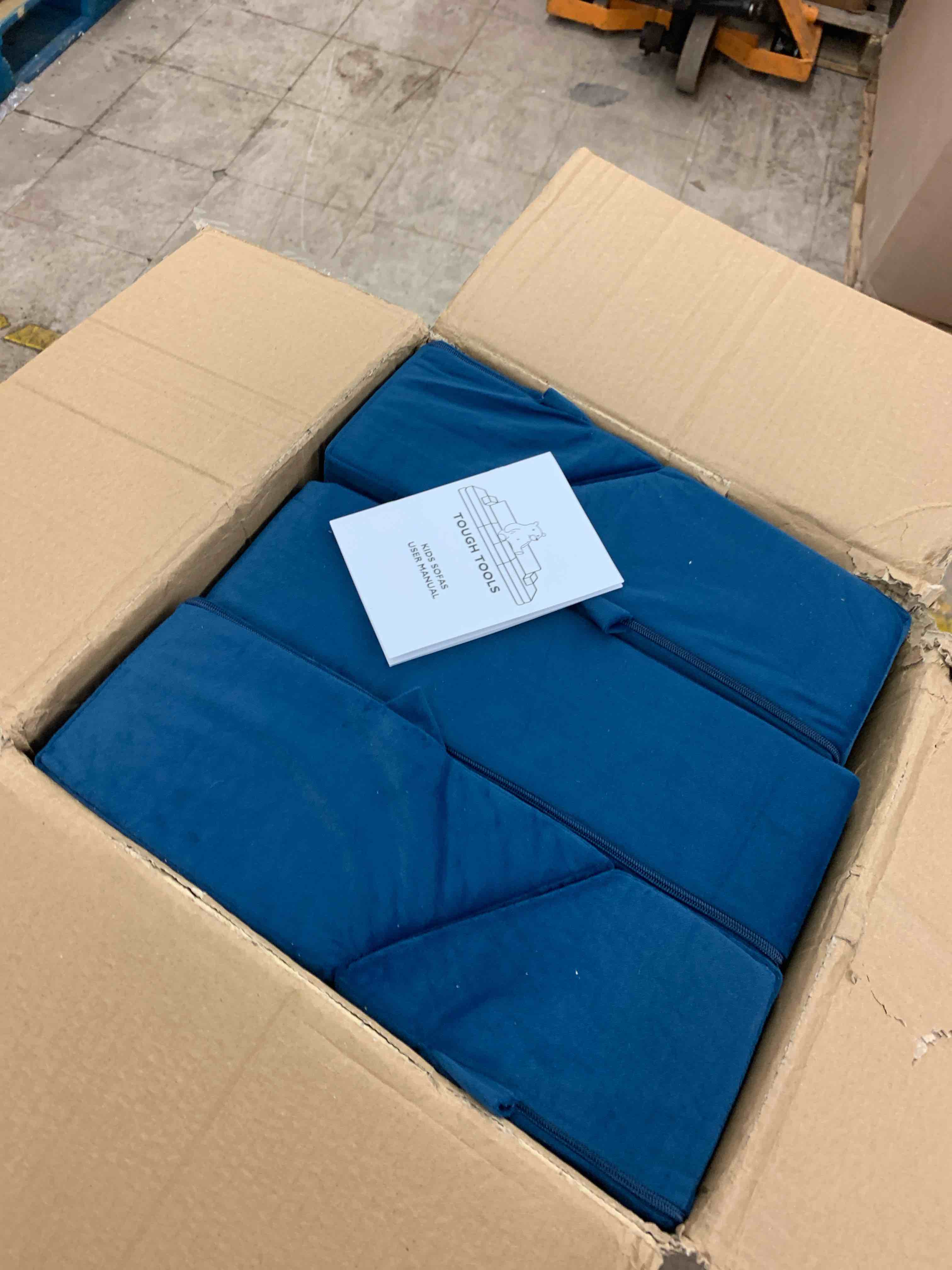 https://s3.amazonaws.com/lotting-images-prod/phillipi/PPE1986734_1746644257442.jpeg