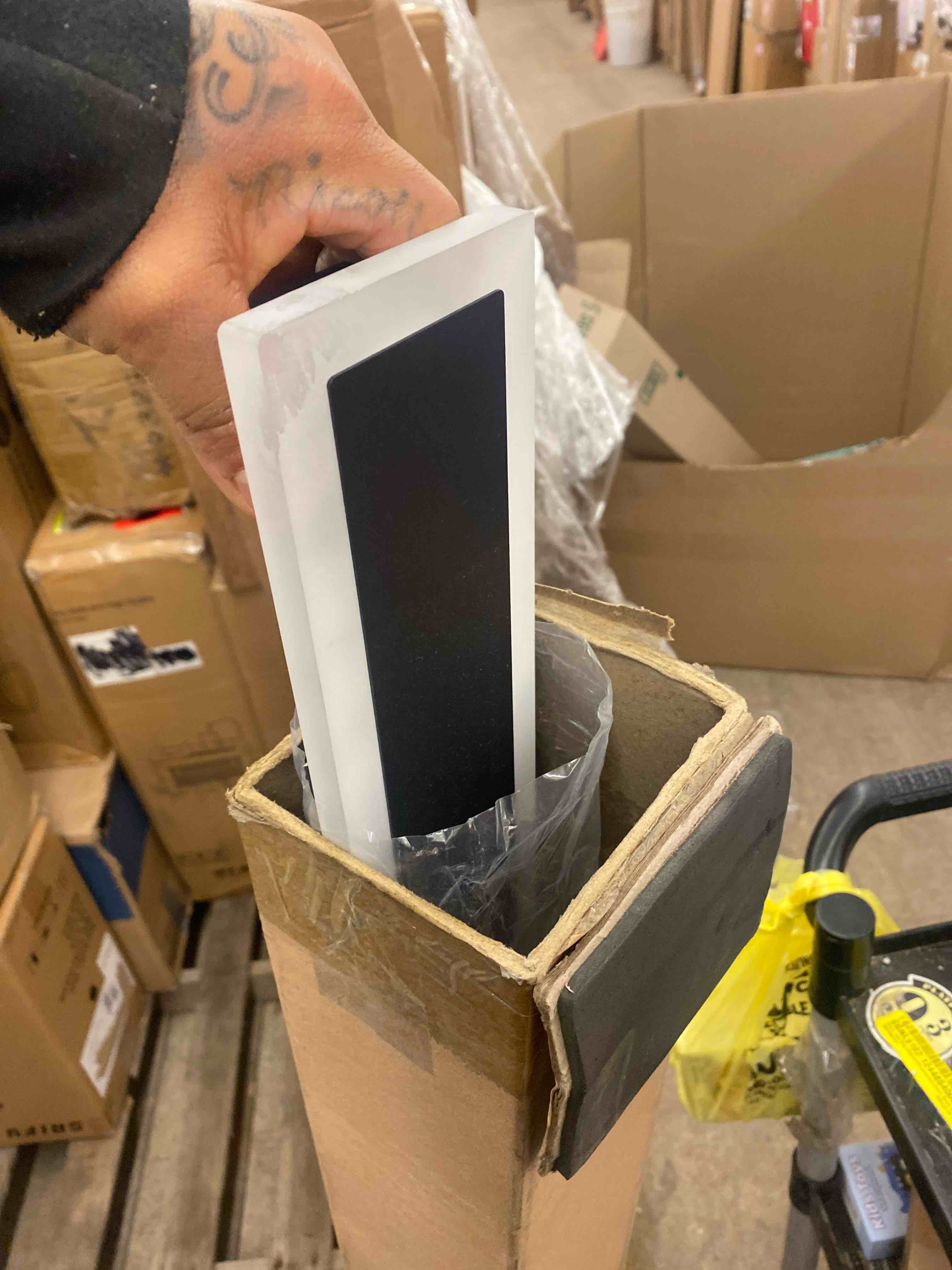 https://s3.amazonaws.com/lotting-images-prod/phillipi/PPE1987008_1739371872703.jpeg