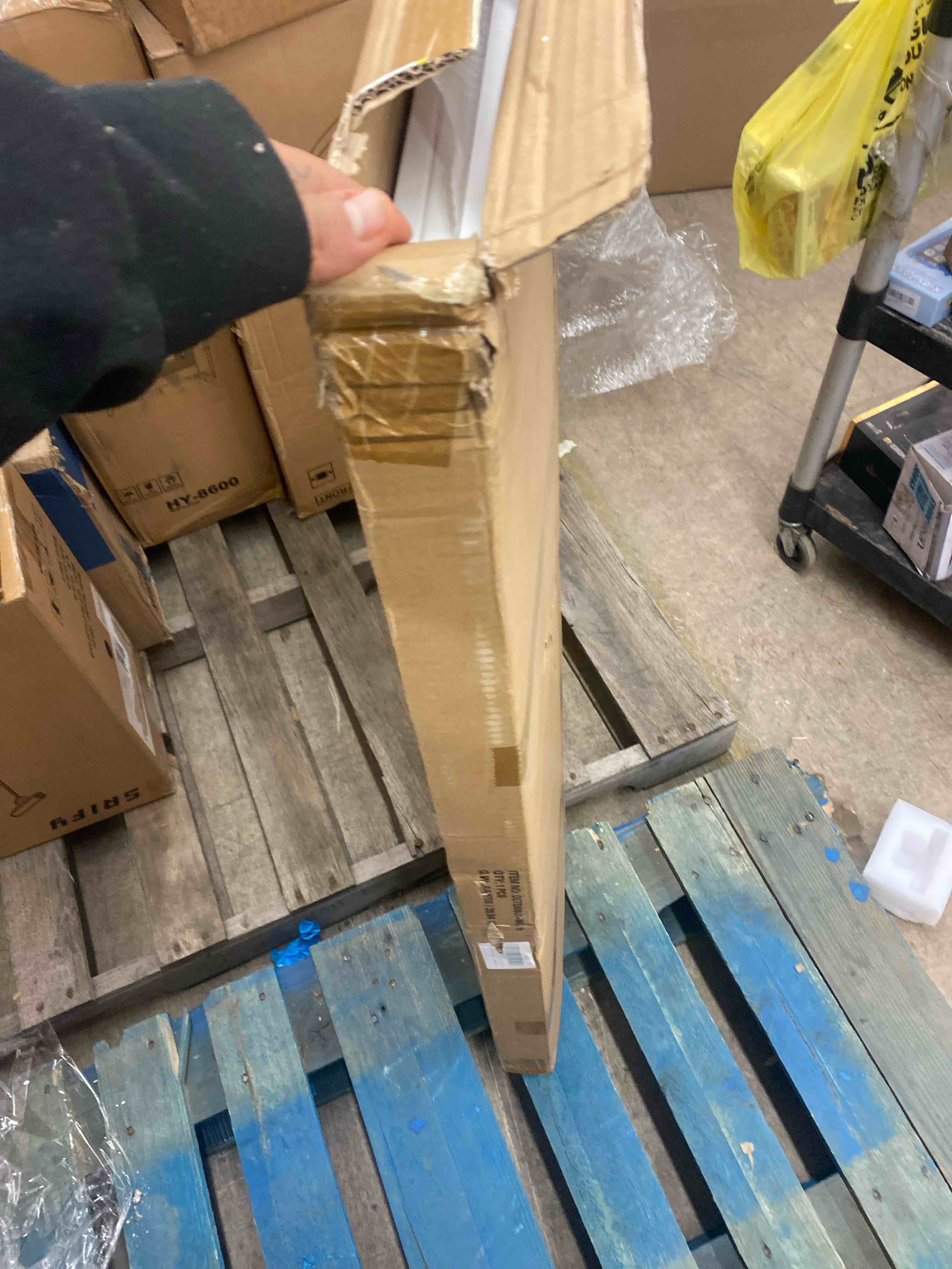 https://s3.amazonaws.com/lotting-images-prod/phillipi/PPE1987011_1739372493361.jpeg