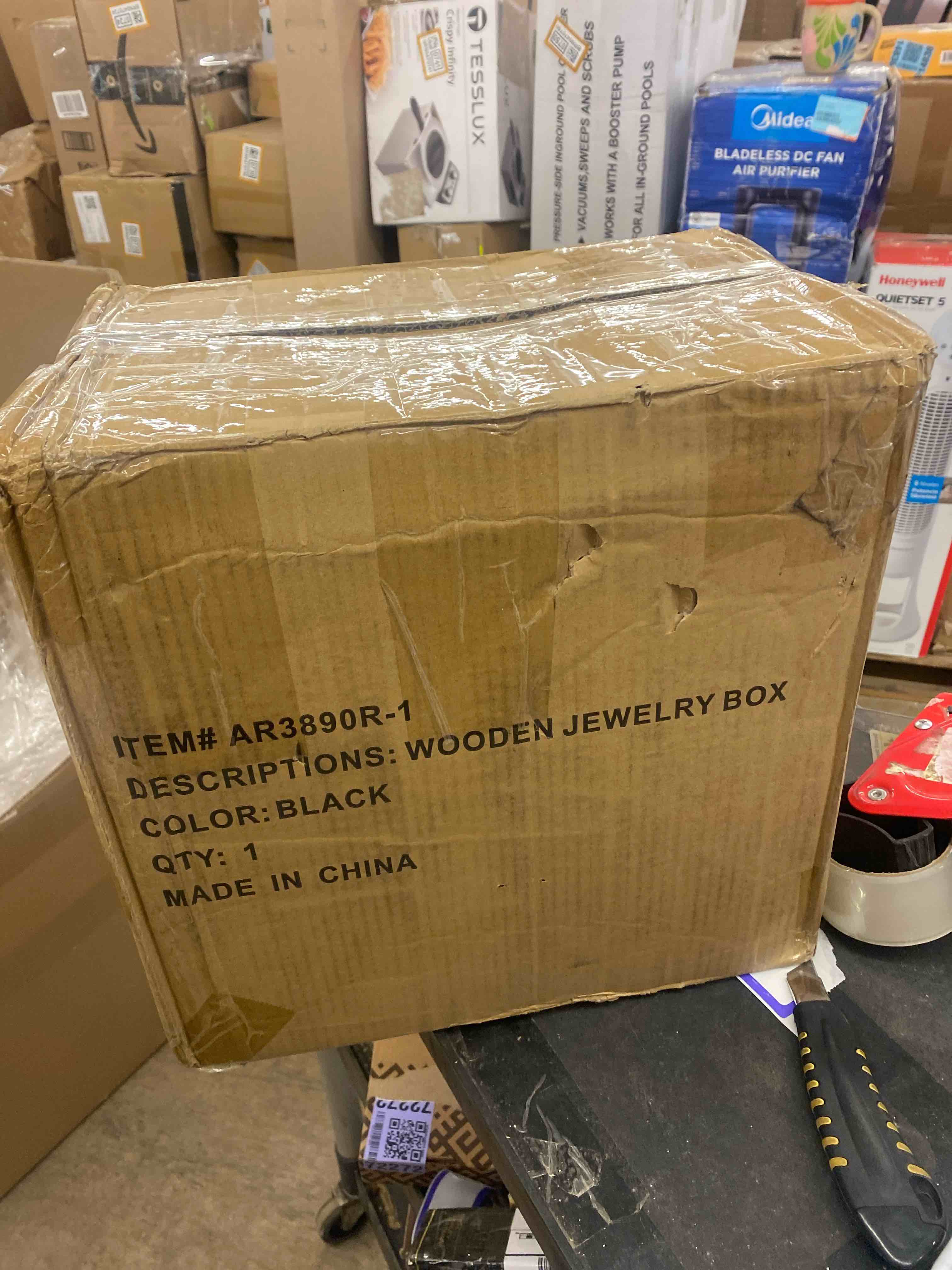 https://s3.amazonaws.com/lotting-images-prod/phillipi/PPE1987025_1739376112681.jpeg