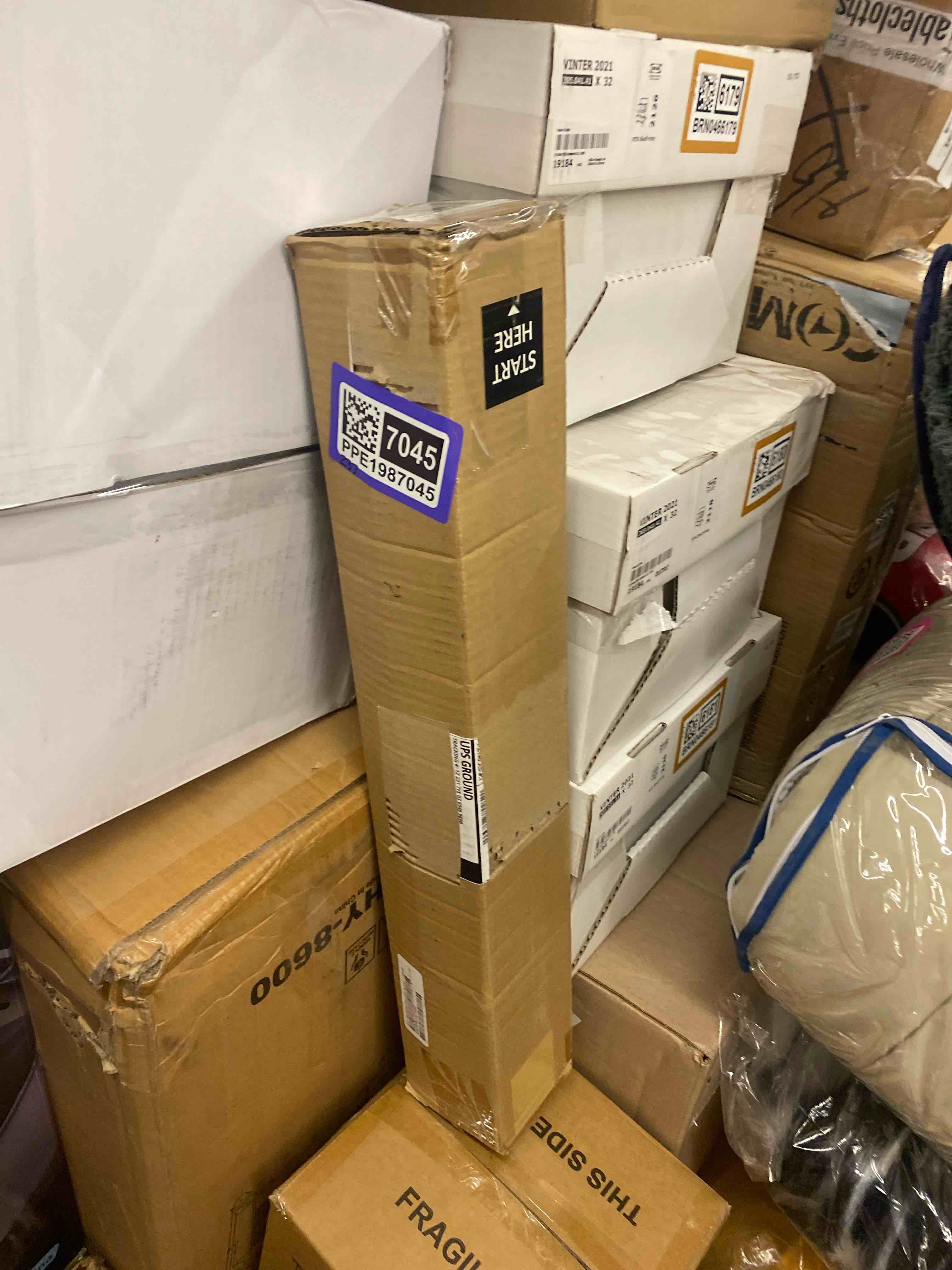 https://s3.amazonaws.com/lotting-images-prod/phillipi/PPE1987045_1739380297102.jpeg