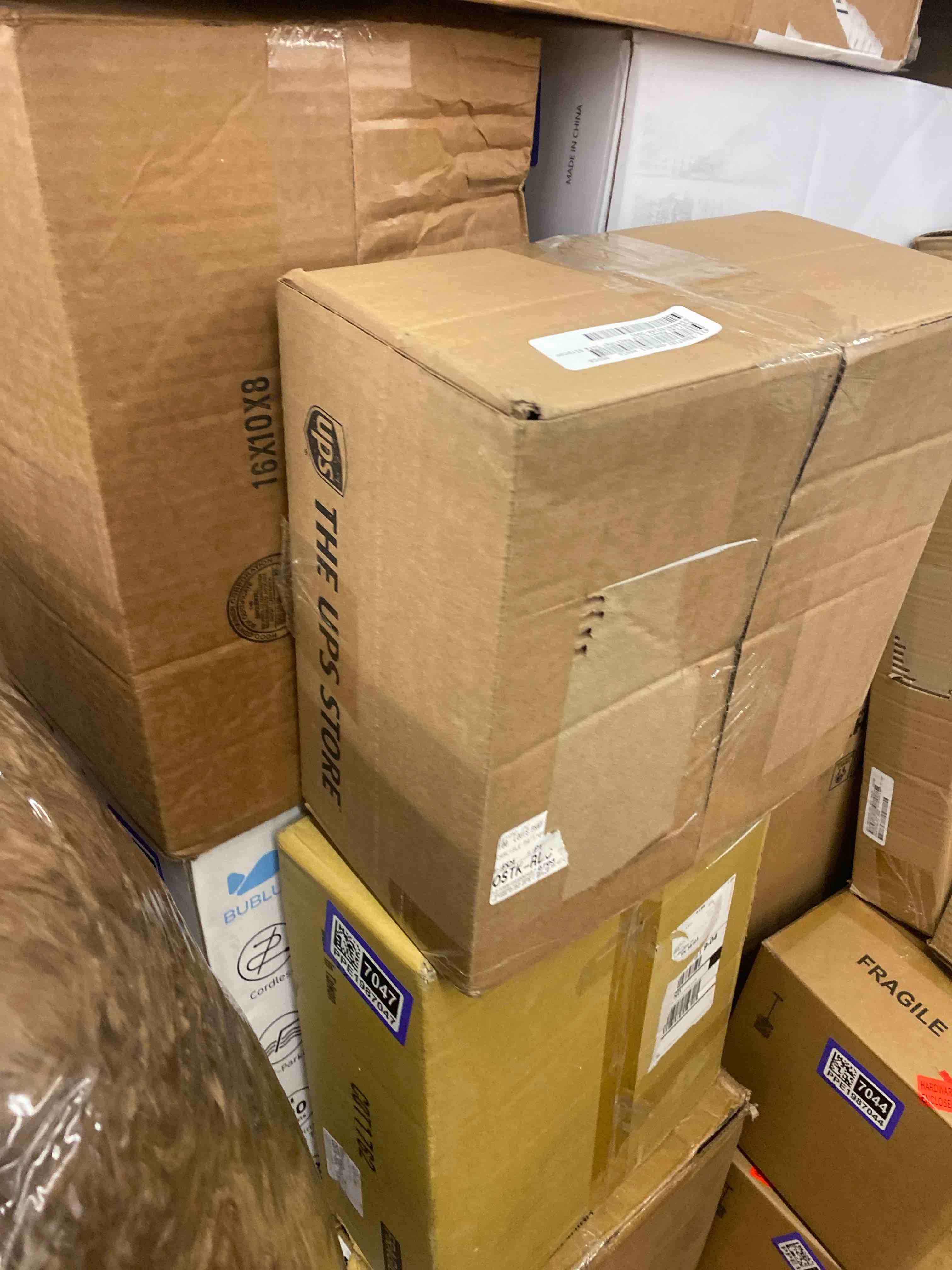 https://s3.amazonaws.com/lotting-images-prod/phillipi/PPE1987048_1739380708845.jpeg