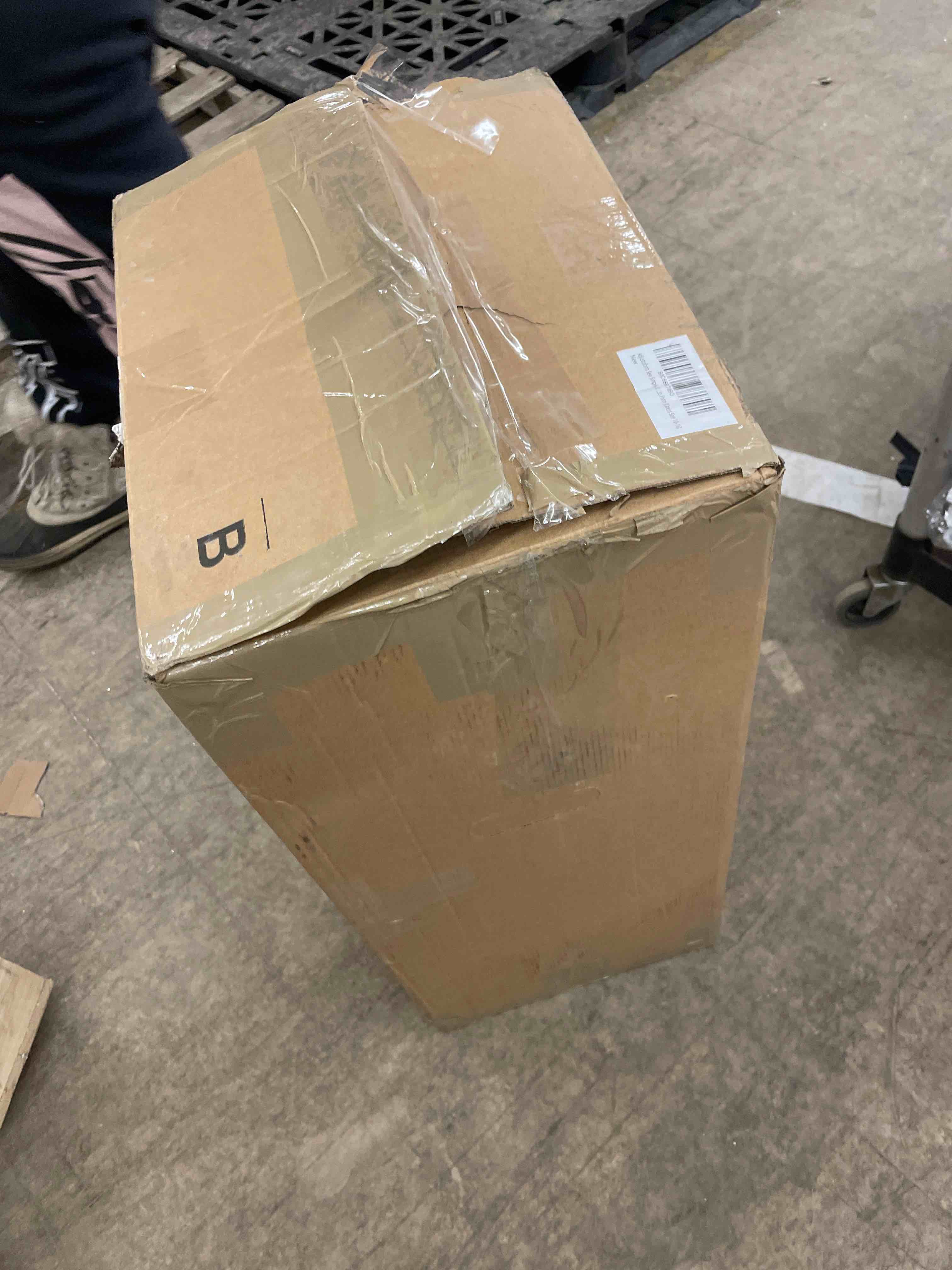 https://s3.amazonaws.com/lotting-images-prod/phillipi/PPE1987203_1740229792756.jpeg