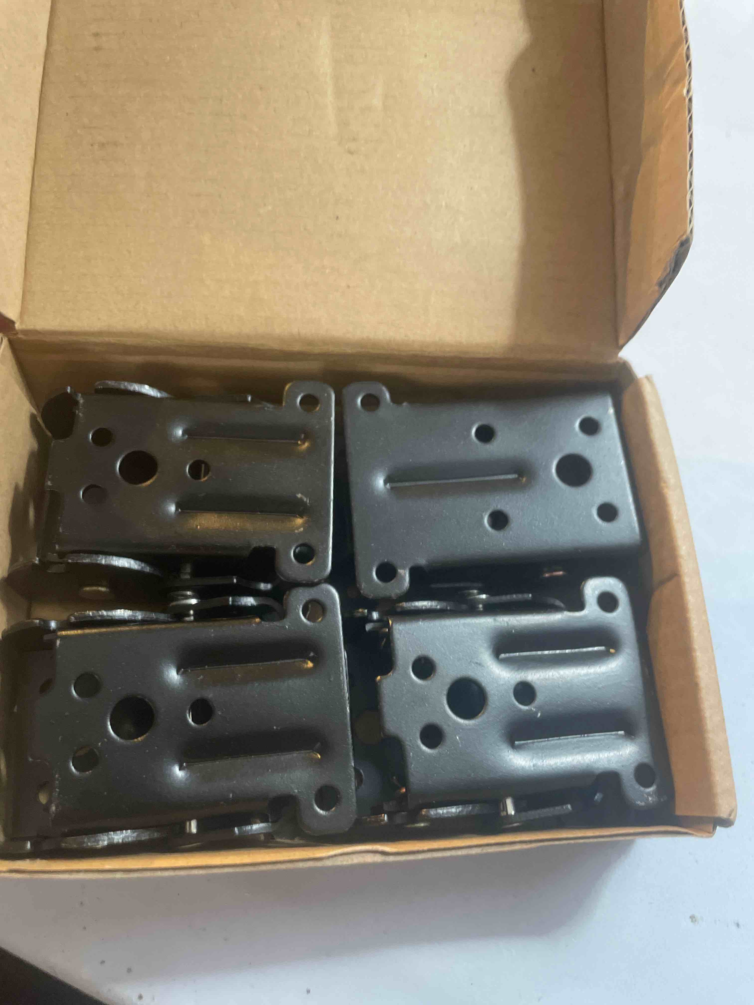 https://s3.amazonaws.com/lotting-images-prod/phillipi/PPE1987947_1742603079536.jpeg