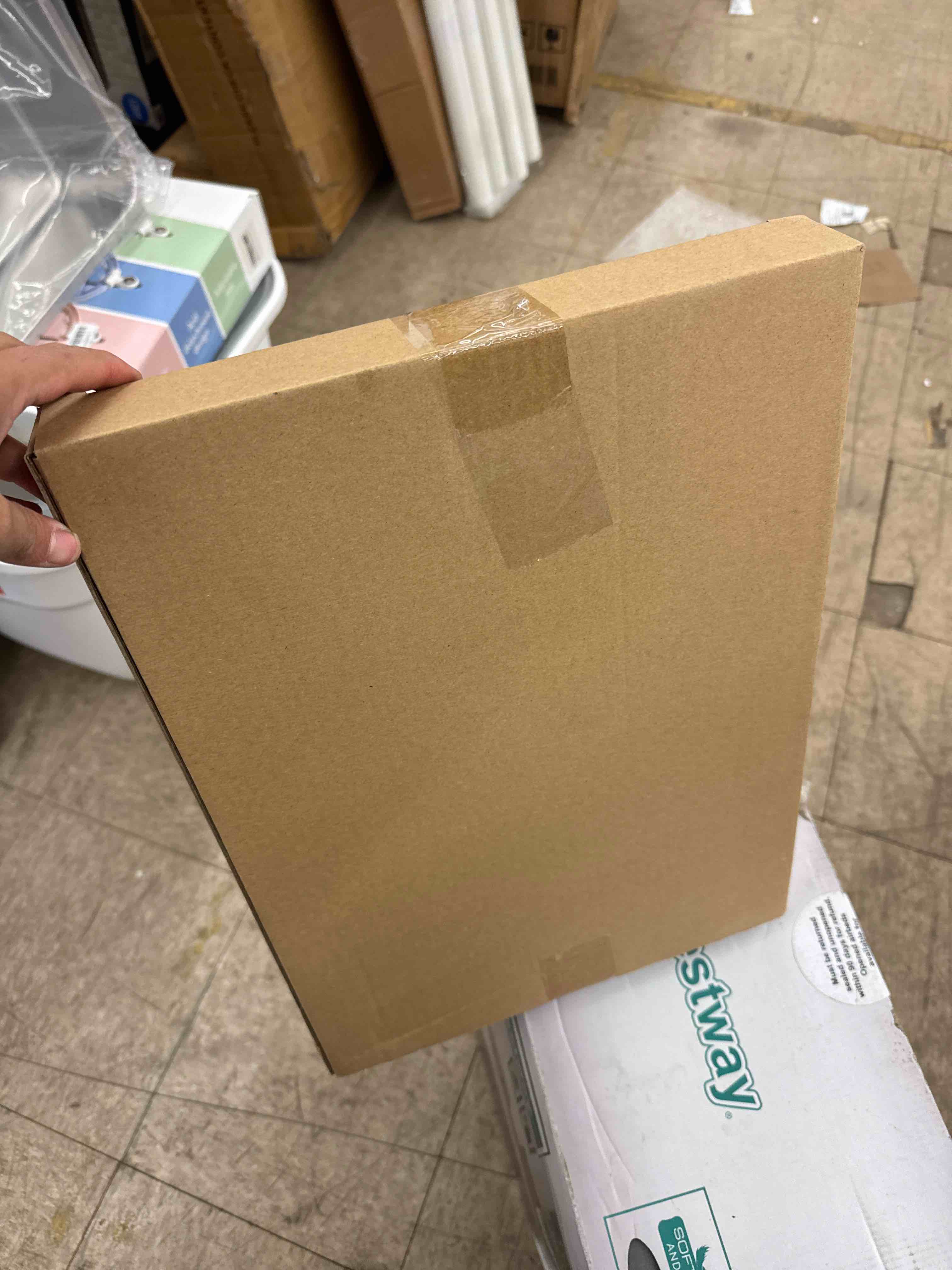 https://s3.amazonaws.com/lotting-images-prod/phillipi/PPE1988329_1743517026046.jpeg