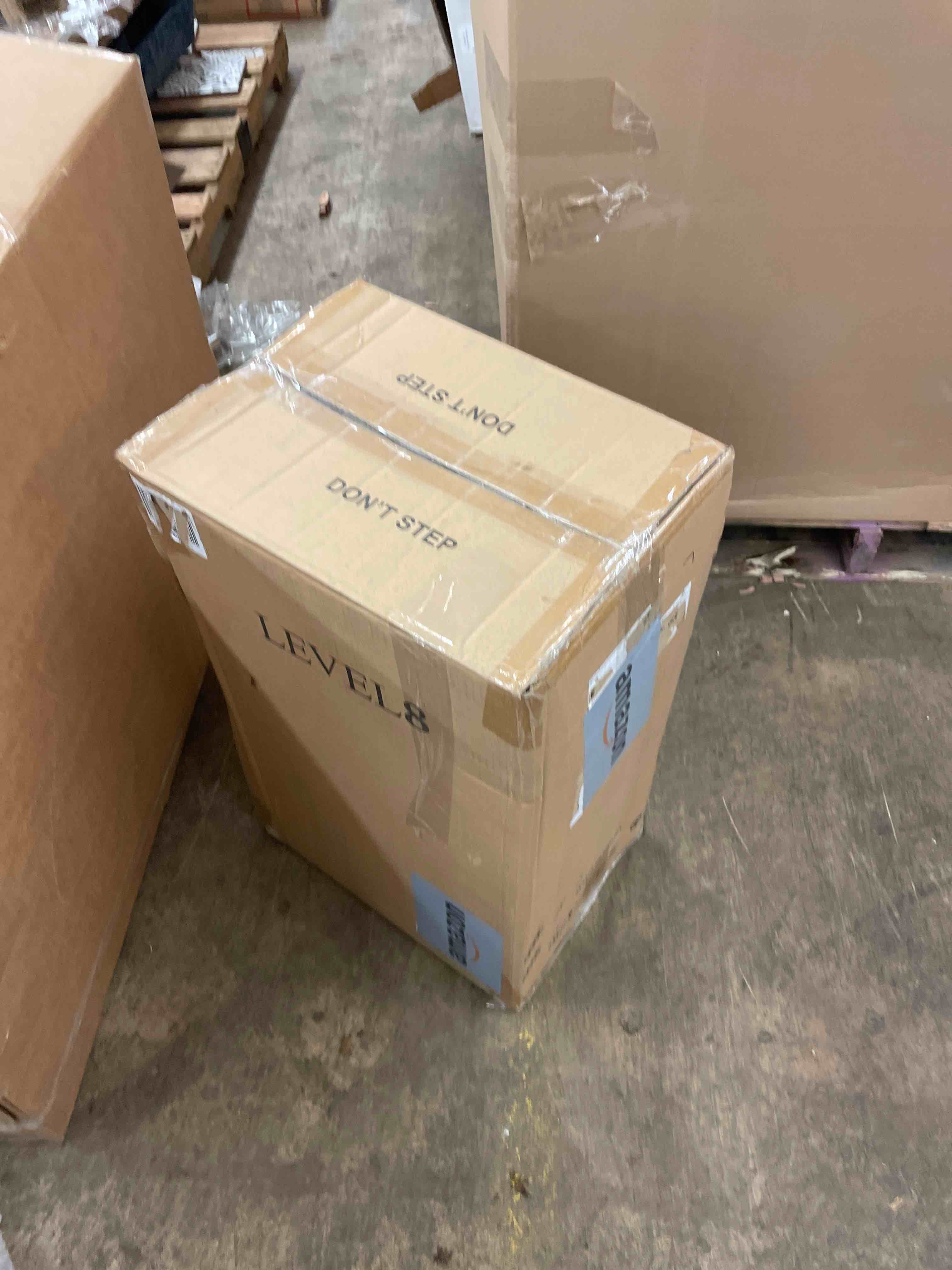 https://s3.amazonaws.com/lotting-images-prod/phillipi/PPE1988552_1743874169635.jpeg