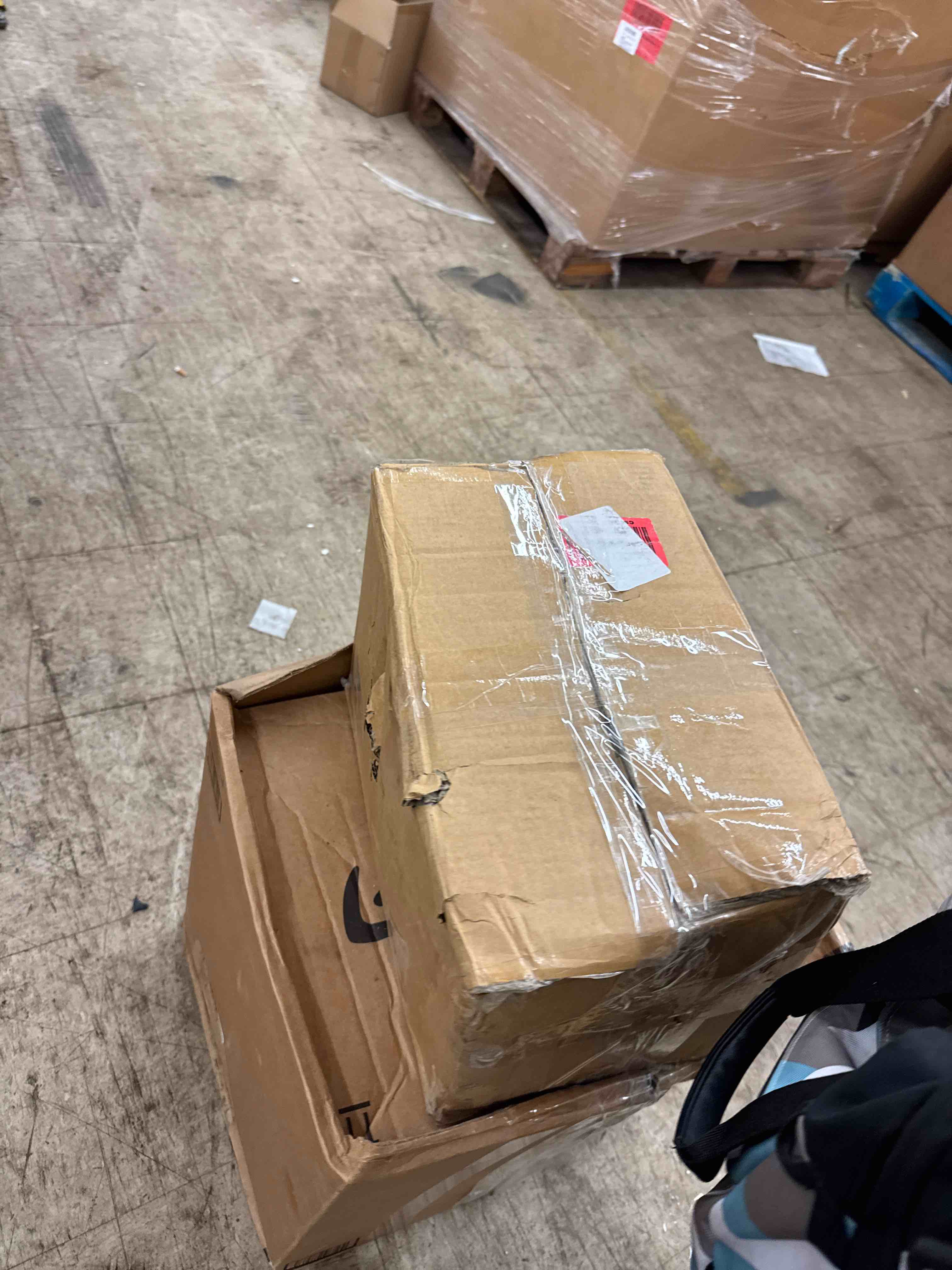 https://s3.amazonaws.com/lotting-images-prod/phillipi/PPE1988556_1743874752975.jpeg