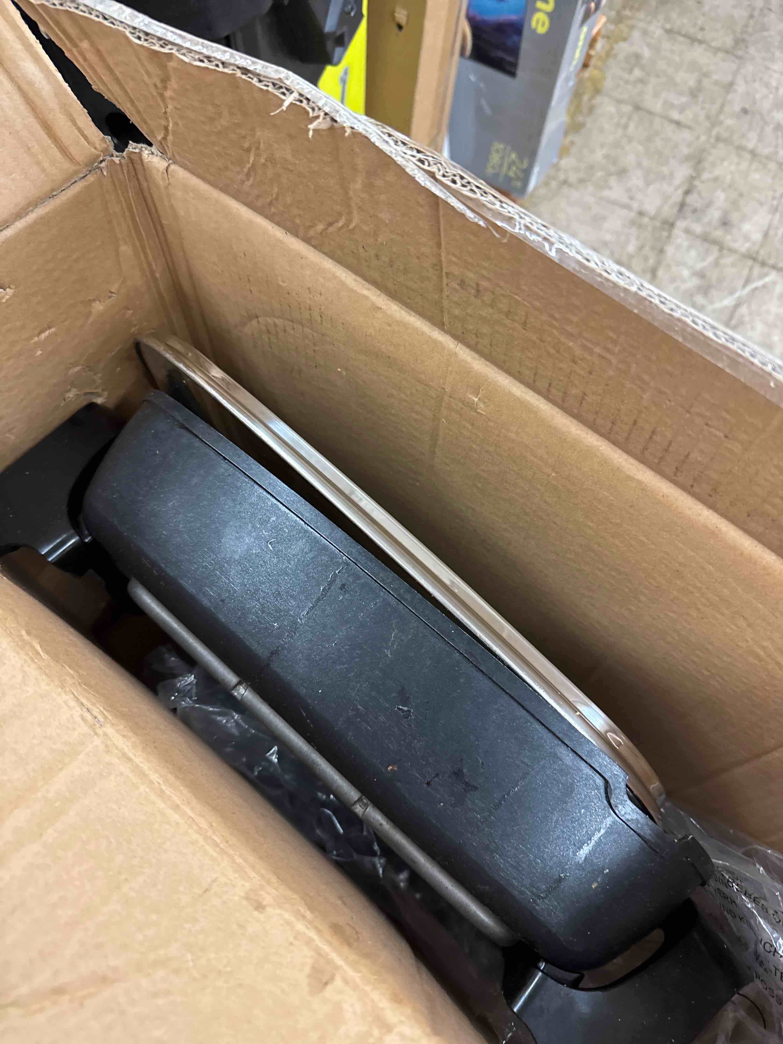 https://s3.amazonaws.com/lotting-images-prod/phillipi/PPE1988564_1743875757524.jpeg