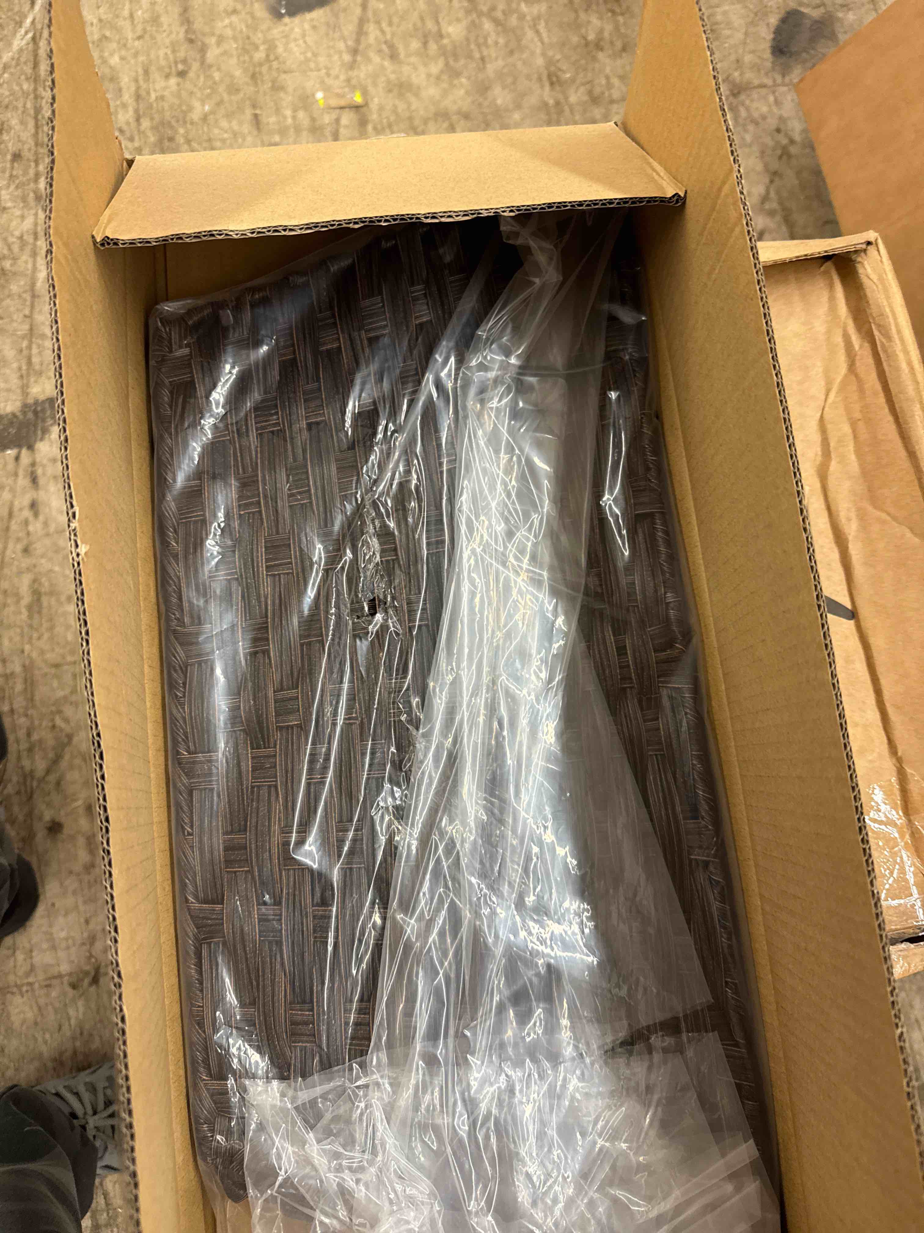 https://s3.amazonaws.com/lotting-images-prod/phillipi/PPE1988577_1743877162719.jpeg