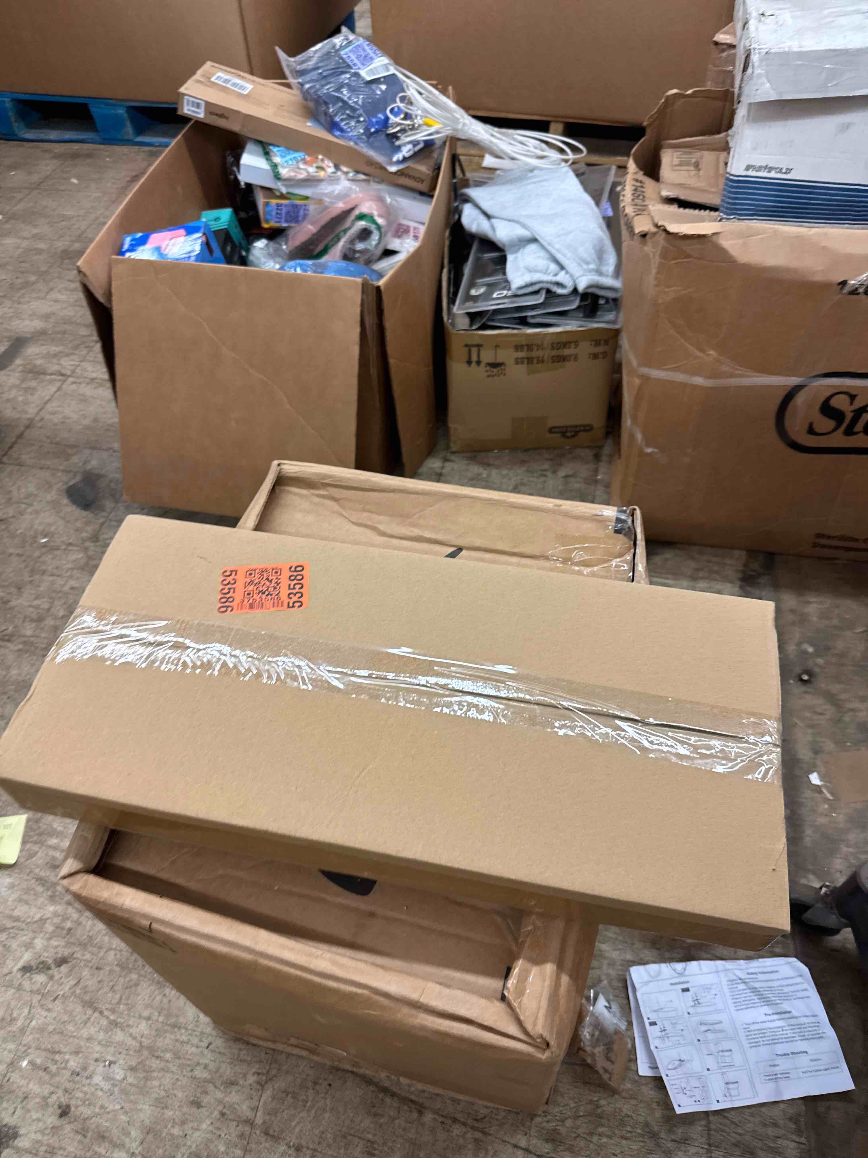 https://s3.amazonaws.com/lotting-images-prod/phillipi/PPE1988577_1743877186530.jpeg