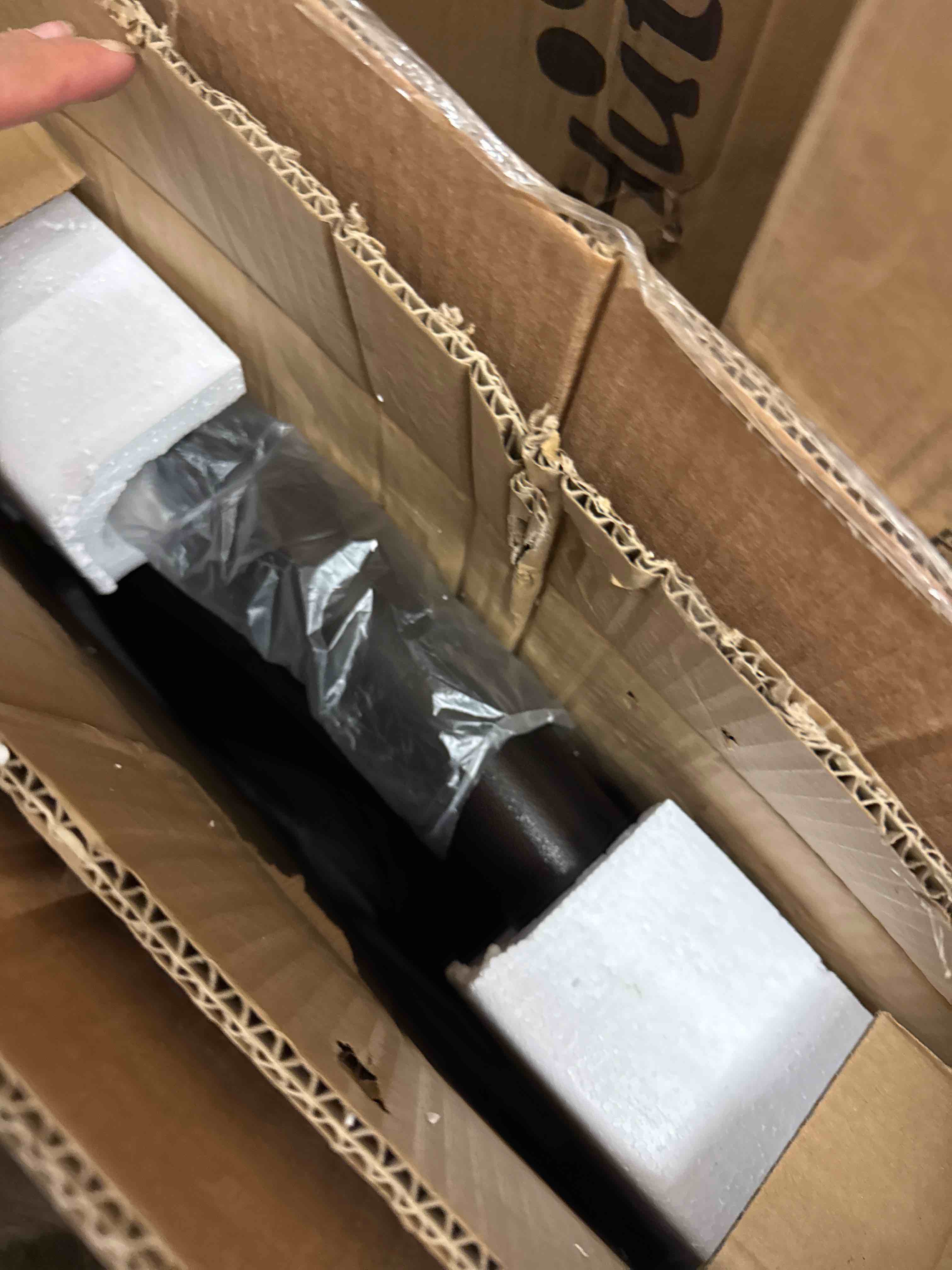 https://s3.amazonaws.com/lotting-images-prod/phillipi/PPE1988858_1744299826632.jpeg