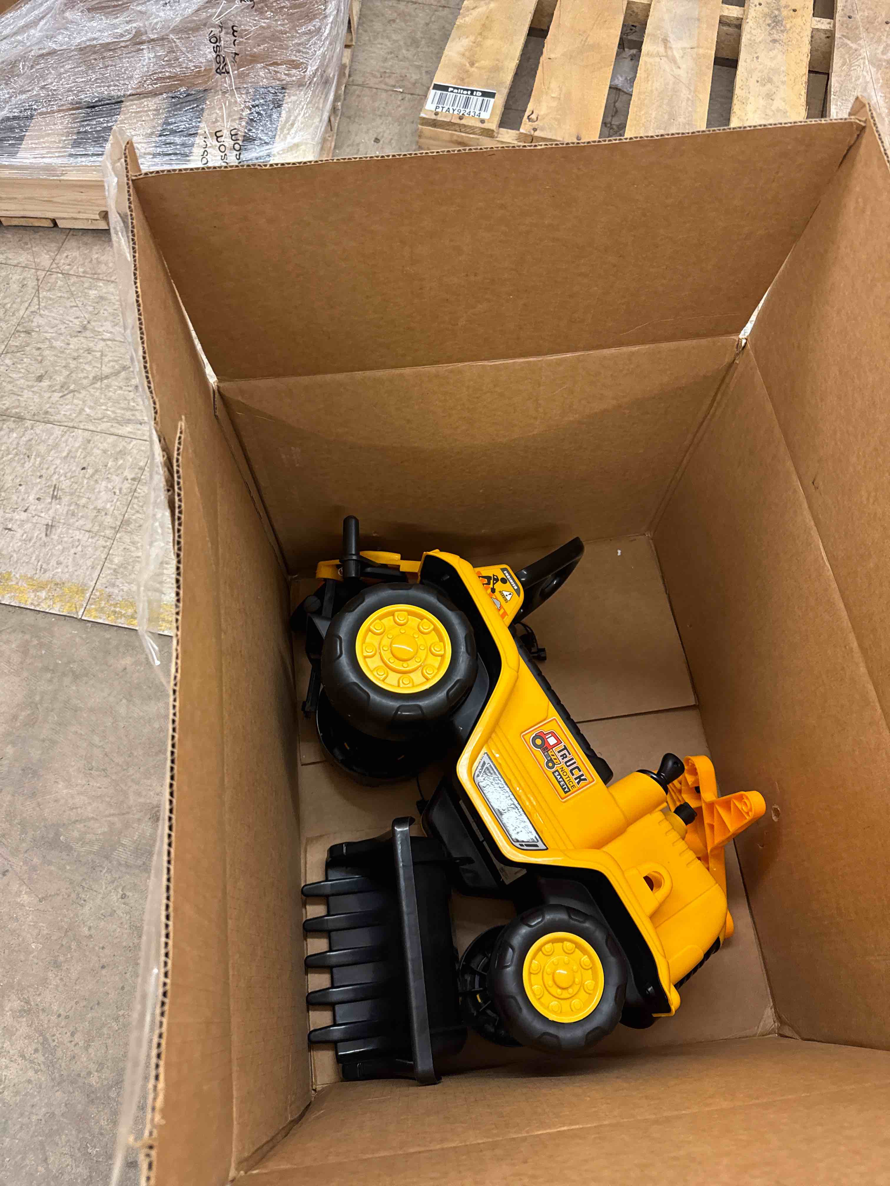 https://s3.amazonaws.com/lotting-images-prod/phillipi/PPE1988995_1744650574944.jpeg