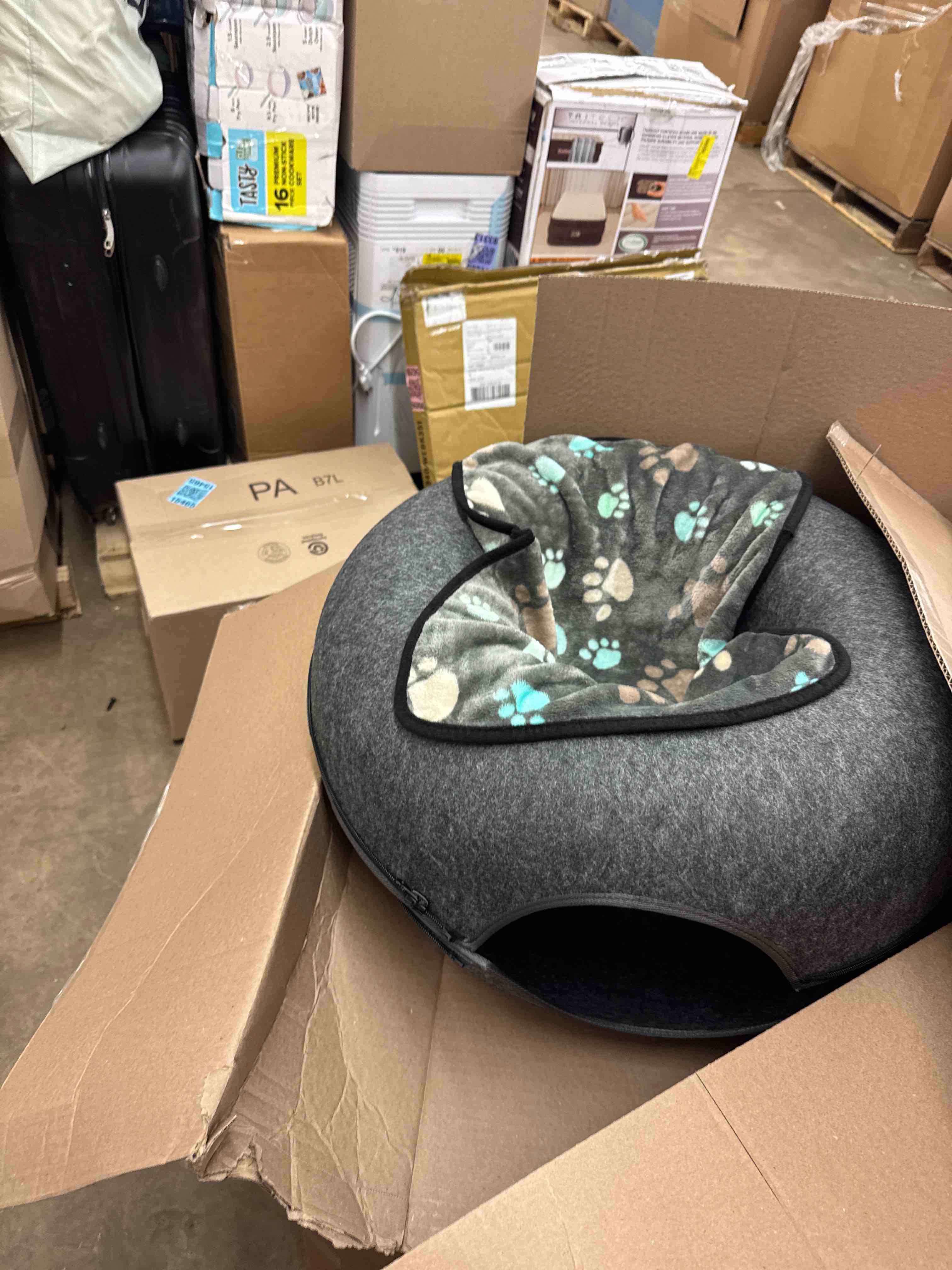 https://s3.amazonaws.com/lotting-images-prod/phillipi/PPE1989187_1744910264701.jpeg