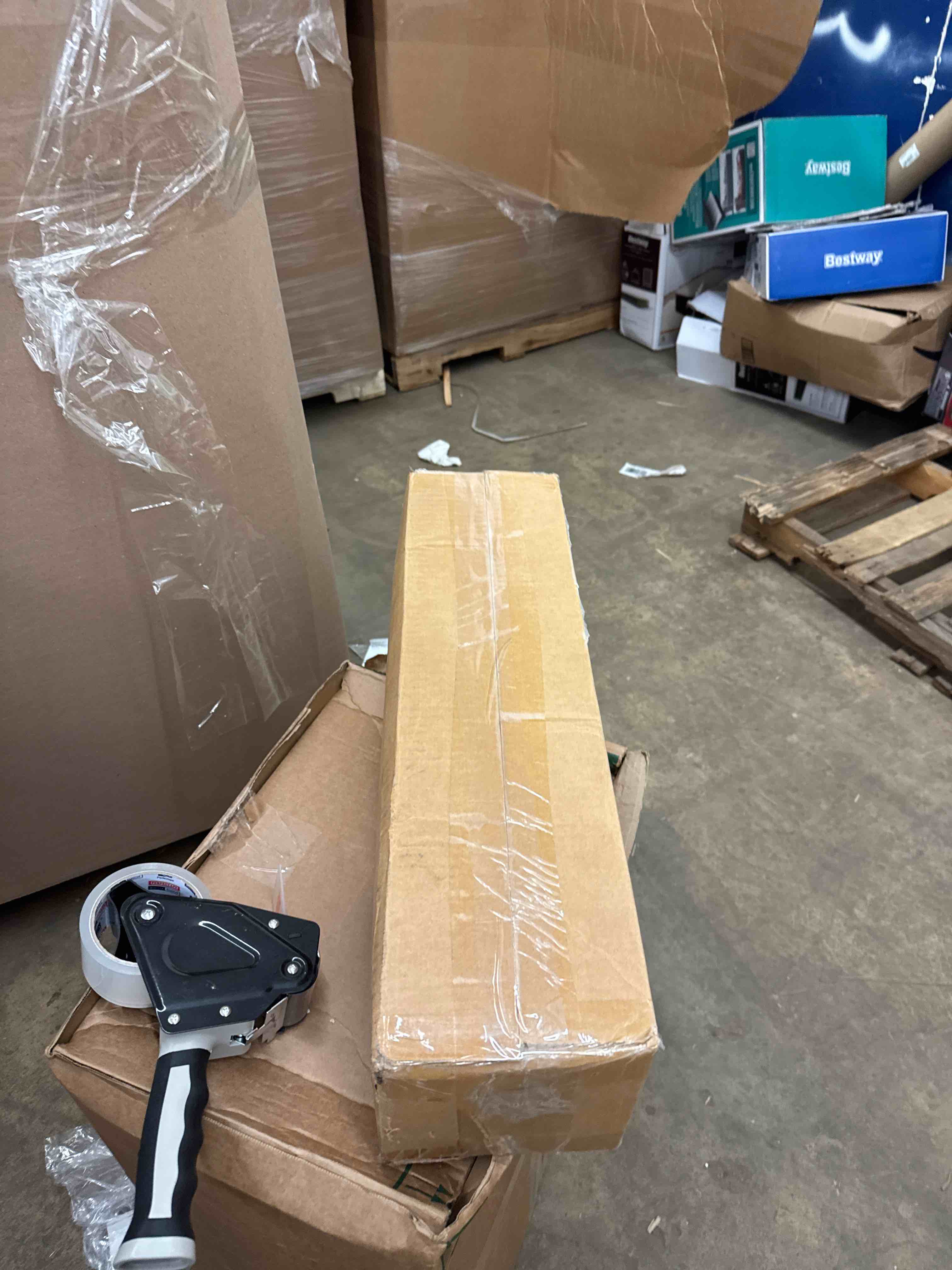 https://s3.amazonaws.com/lotting-images-prod/phillipi/PPE1989190_1744910724776.jpeg