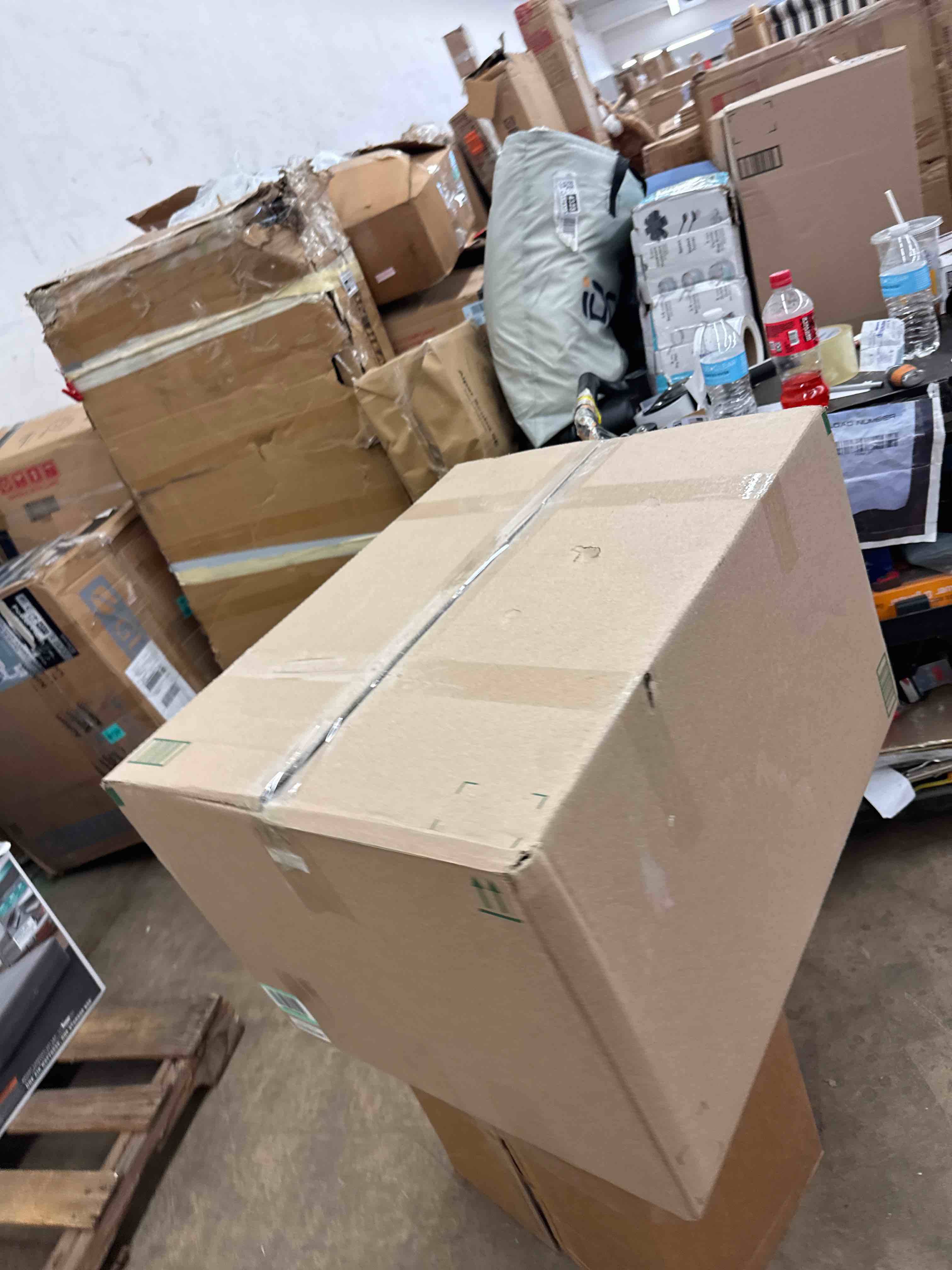 https://s3.amazonaws.com/lotting-images-prod/phillipi/PPE1989194_1744911466458.jpeg