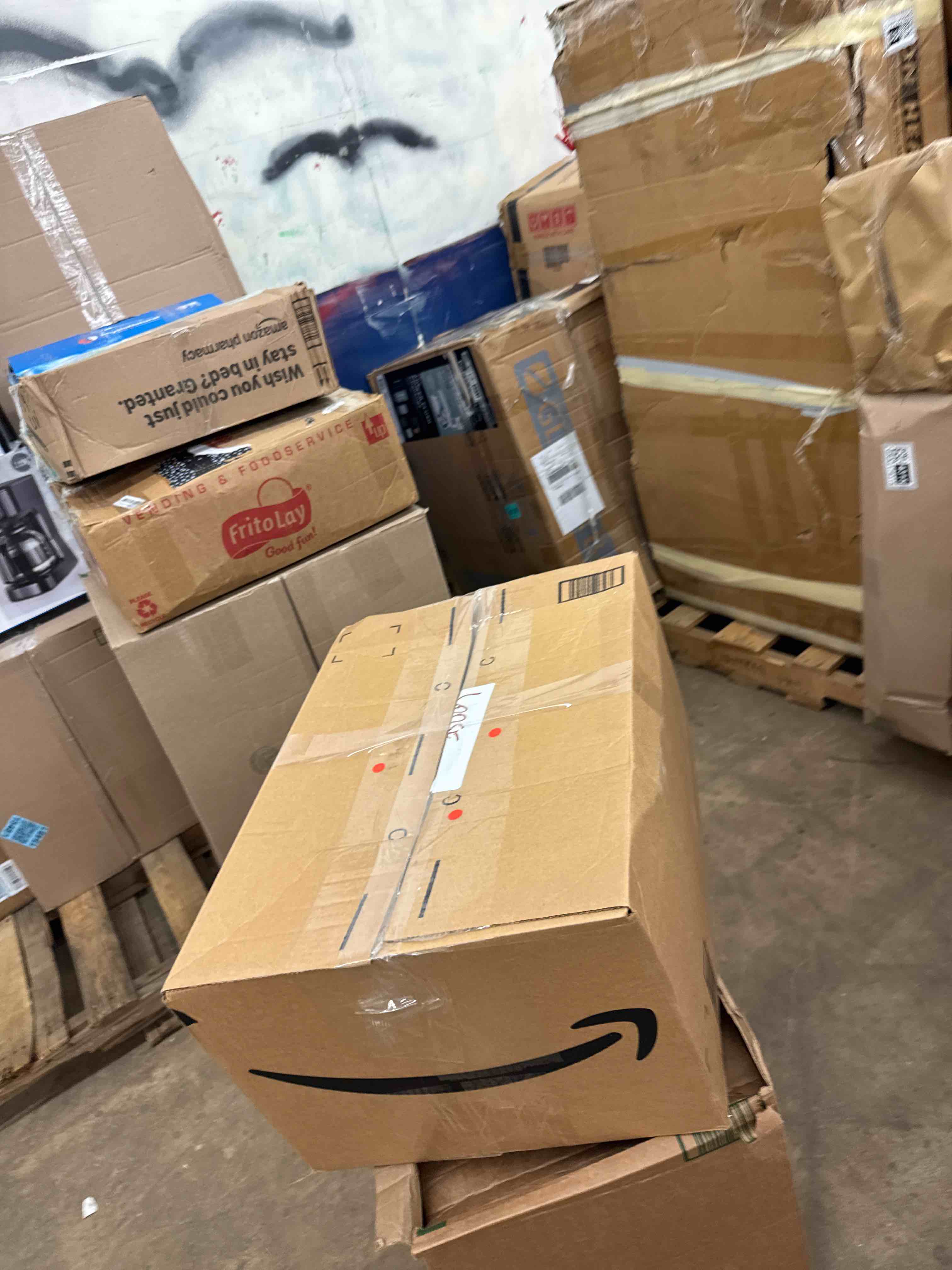 https://s3.amazonaws.com/lotting-images-prod/phillipi/PPE1989198_1744913098867.jpeg