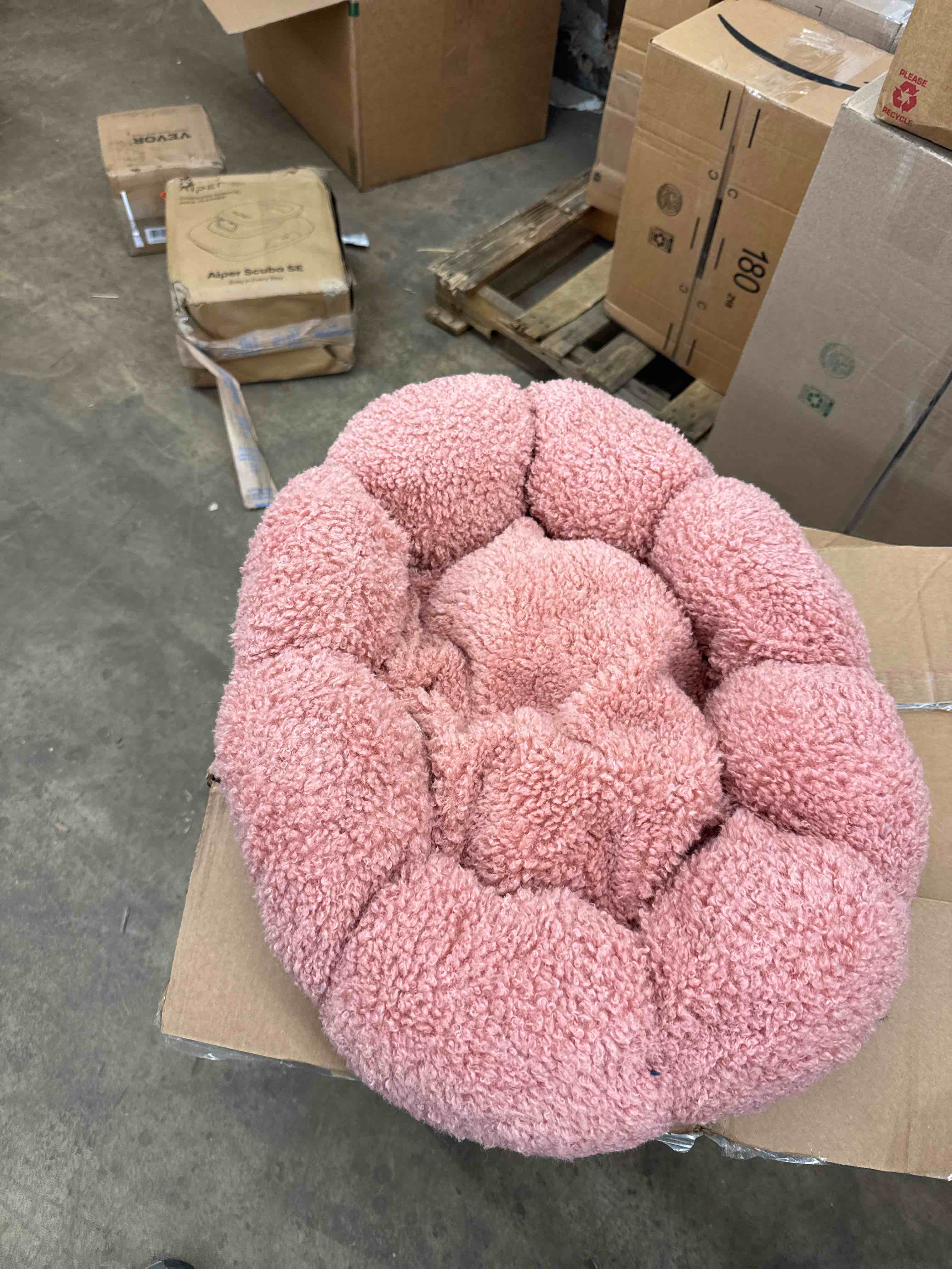 https://s3.amazonaws.com/lotting-images-prod/phillipi/PPE1989199_1744913405849.jpeg