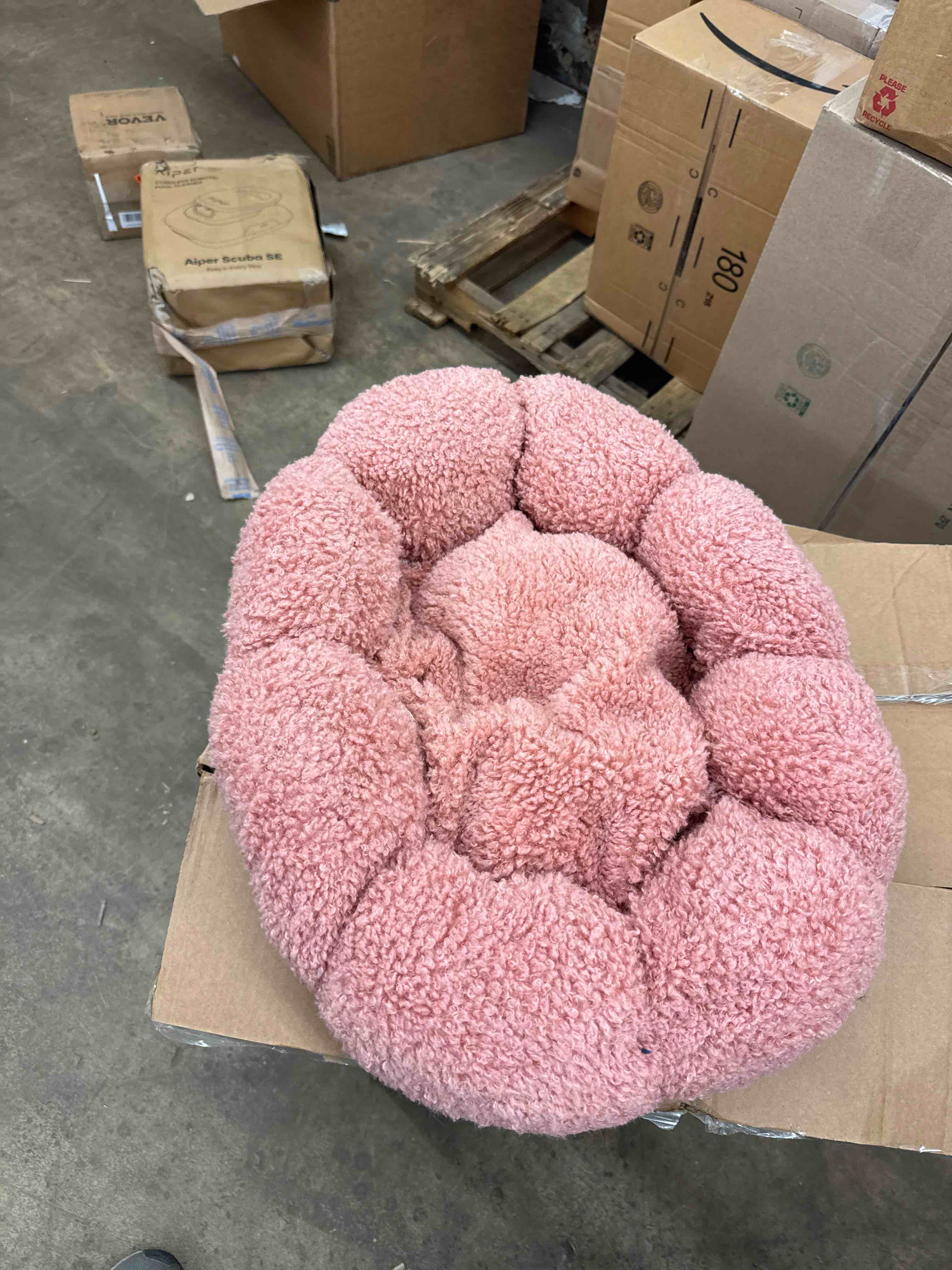 https://s3.amazonaws.com/lotting-images-prod/phillipi/PPE1989199_1744913406613.jpeg