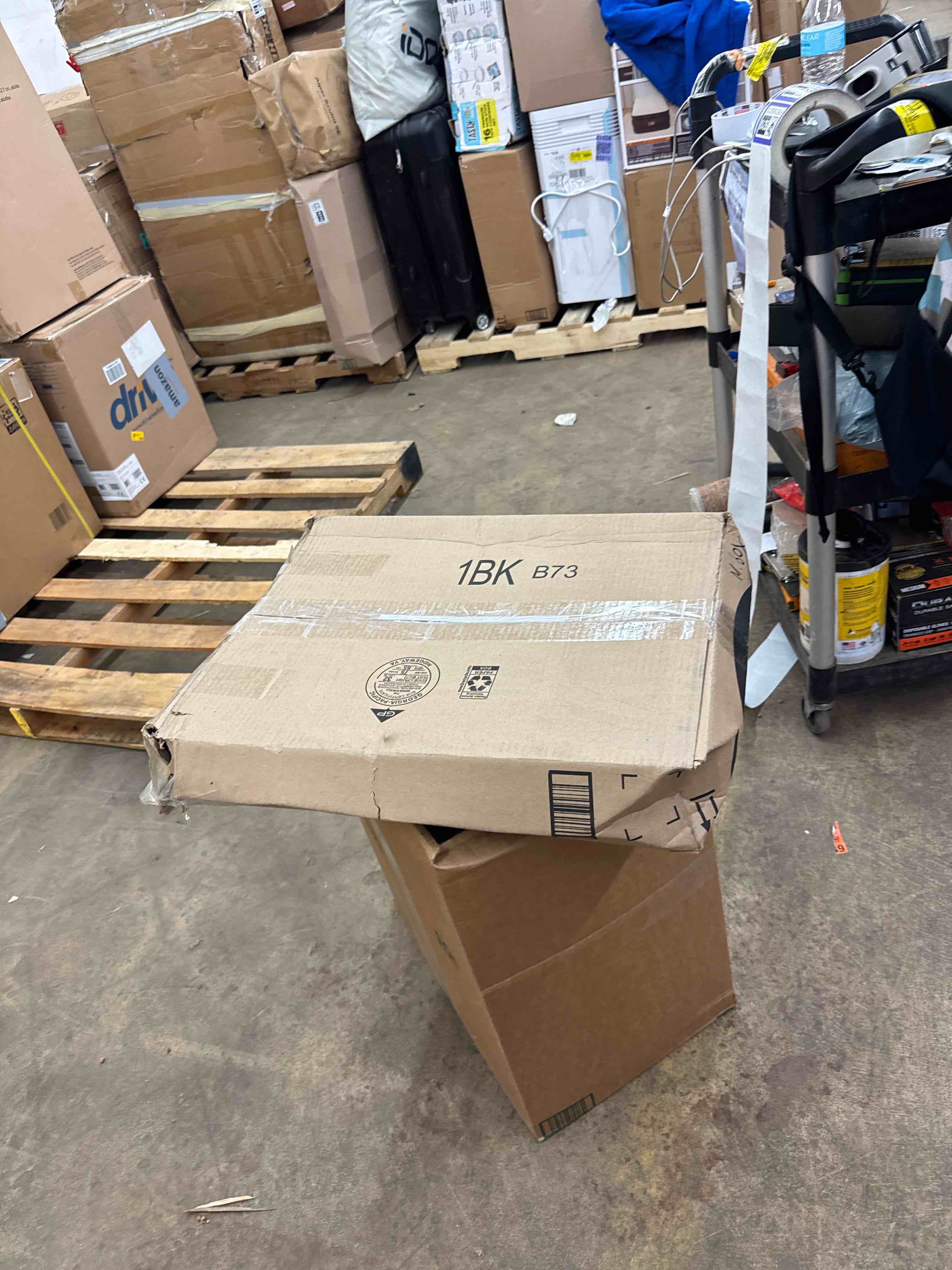 https://s3.amazonaws.com/lotting-images-prod/phillipi/PPE1989210_1744916573232.jpeg