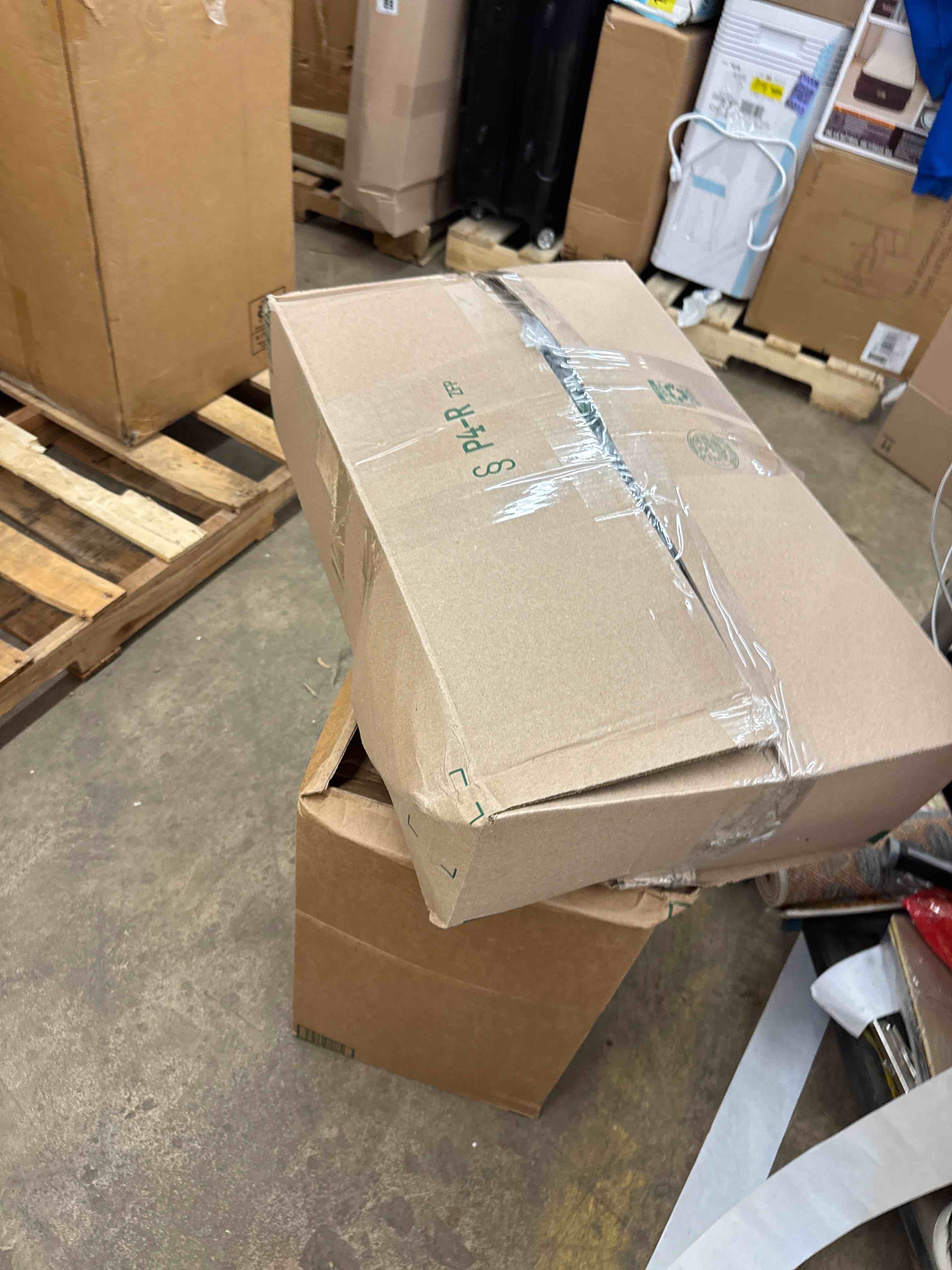 https://s3.amazonaws.com/lotting-images-prod/phillipi/PPE1989216_1744917563129.jpeg