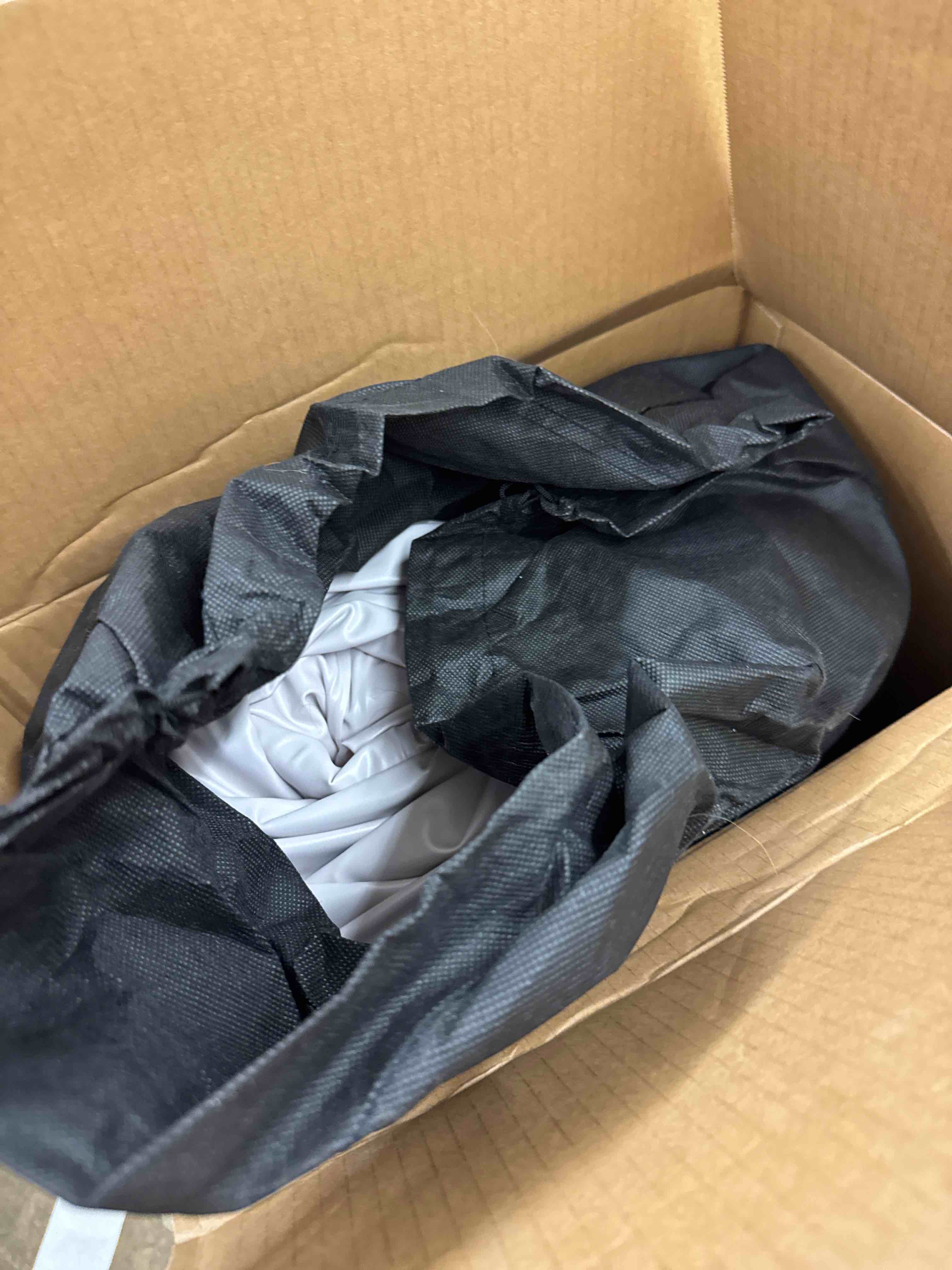 https://s3.amazonaws.com/lotting-images-prod/phillipi/PPE1989223_1744919113327.jpeg