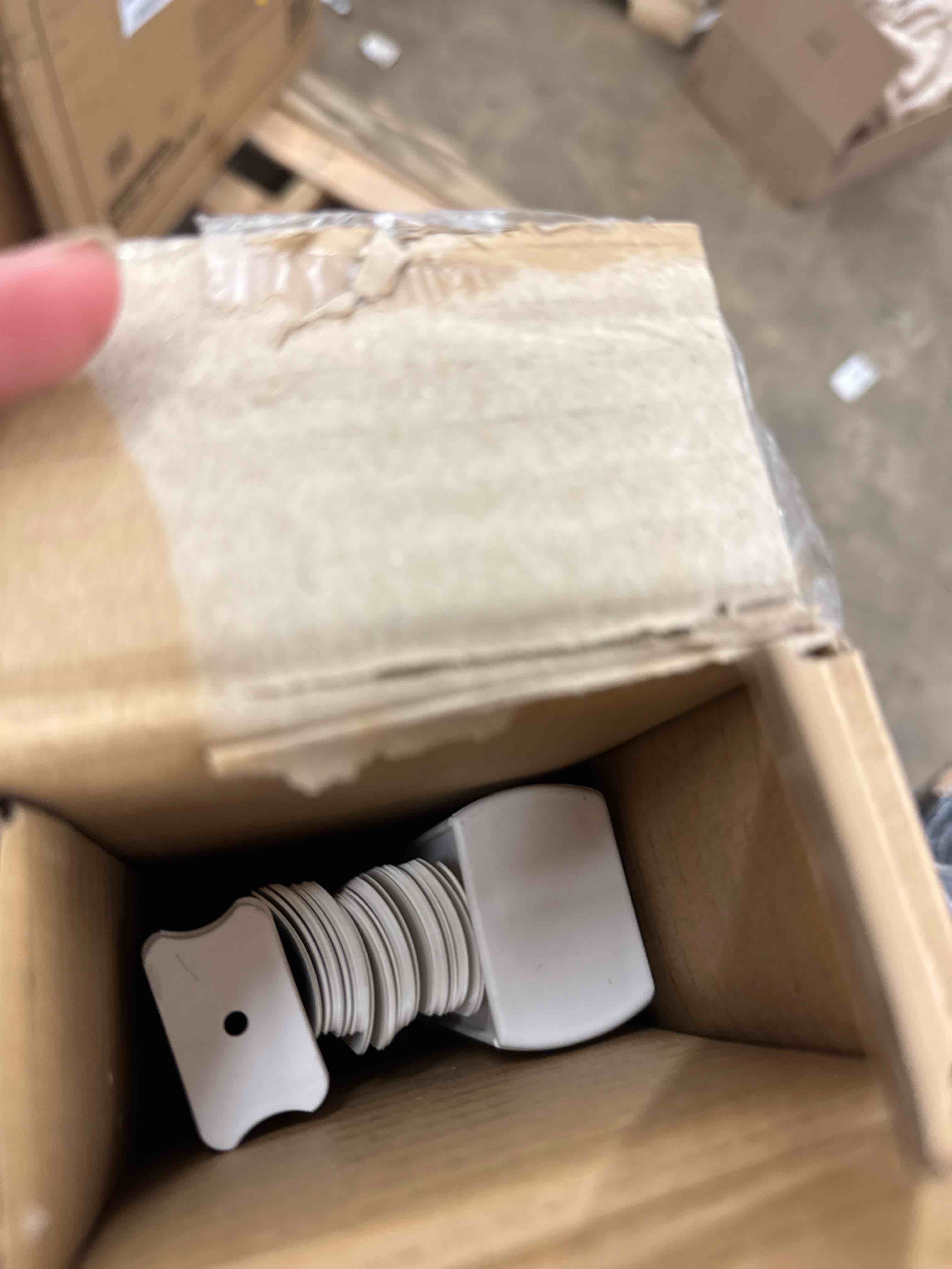 https://s3.amazonaws.com/lotting-images-prod/phillipi/PPE1989232_1744920432860.jpeg