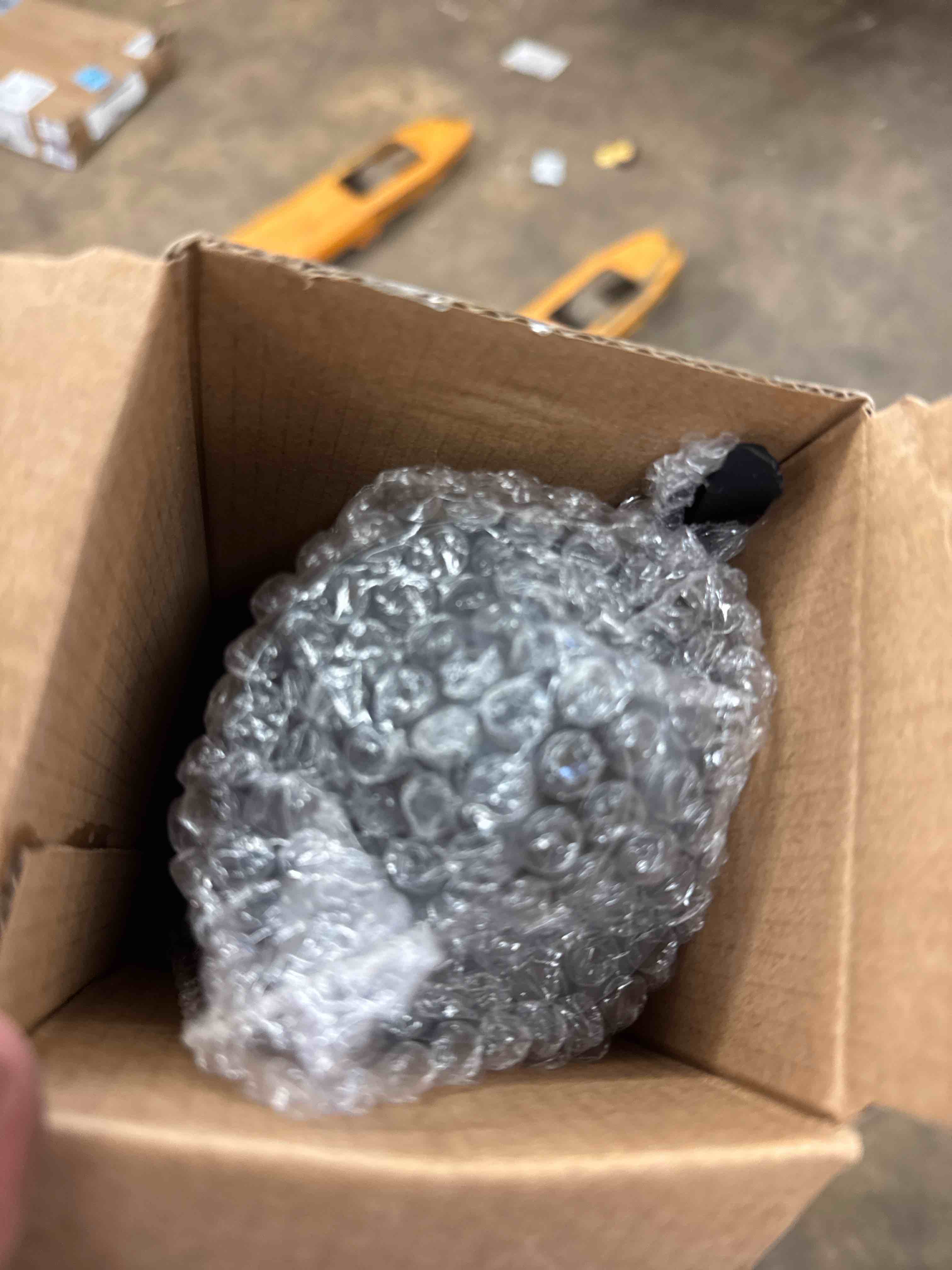 https://s3.amazonaws.com/lotting-images-prod/phillipi/PPE1989321_1745010915213.jpeg