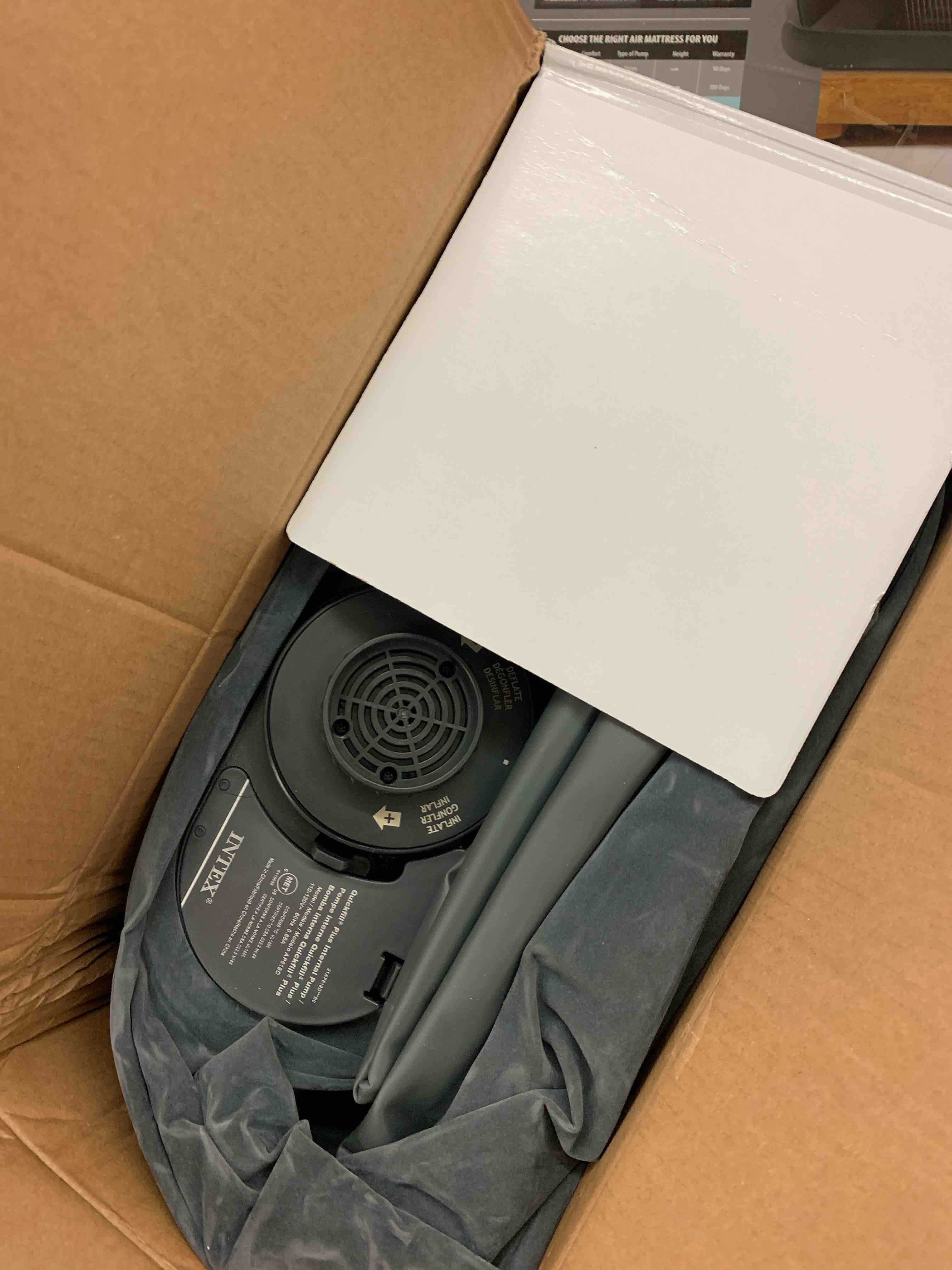 https://s3.amazonaws.com/lotting-images-prod/phillipi/PPE1989511_1745348141640.jpeg