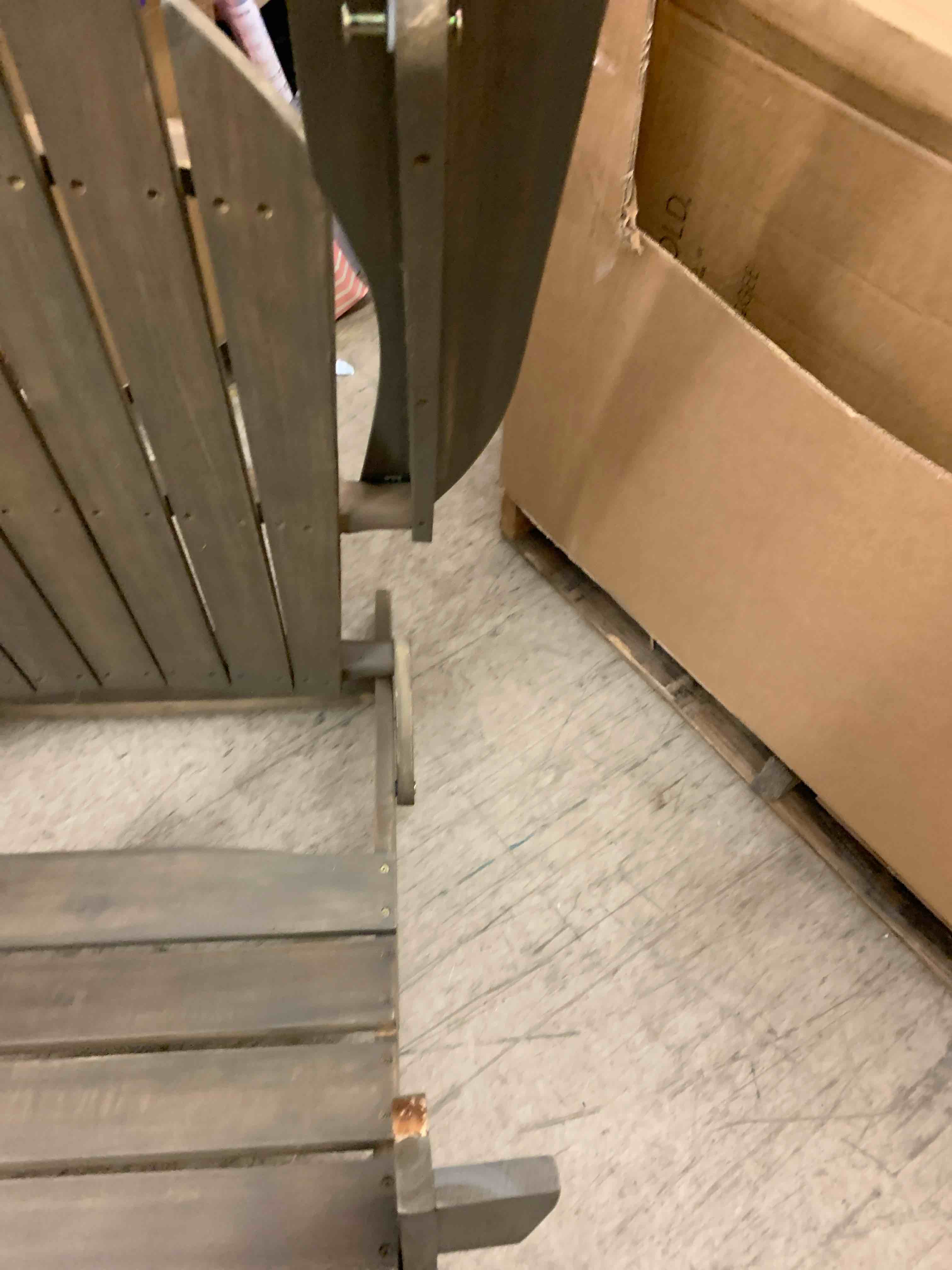 https://s3.amazonaws.com/lotting-images-prod/phillipi/PPE1989571_1745514900674.jpeg