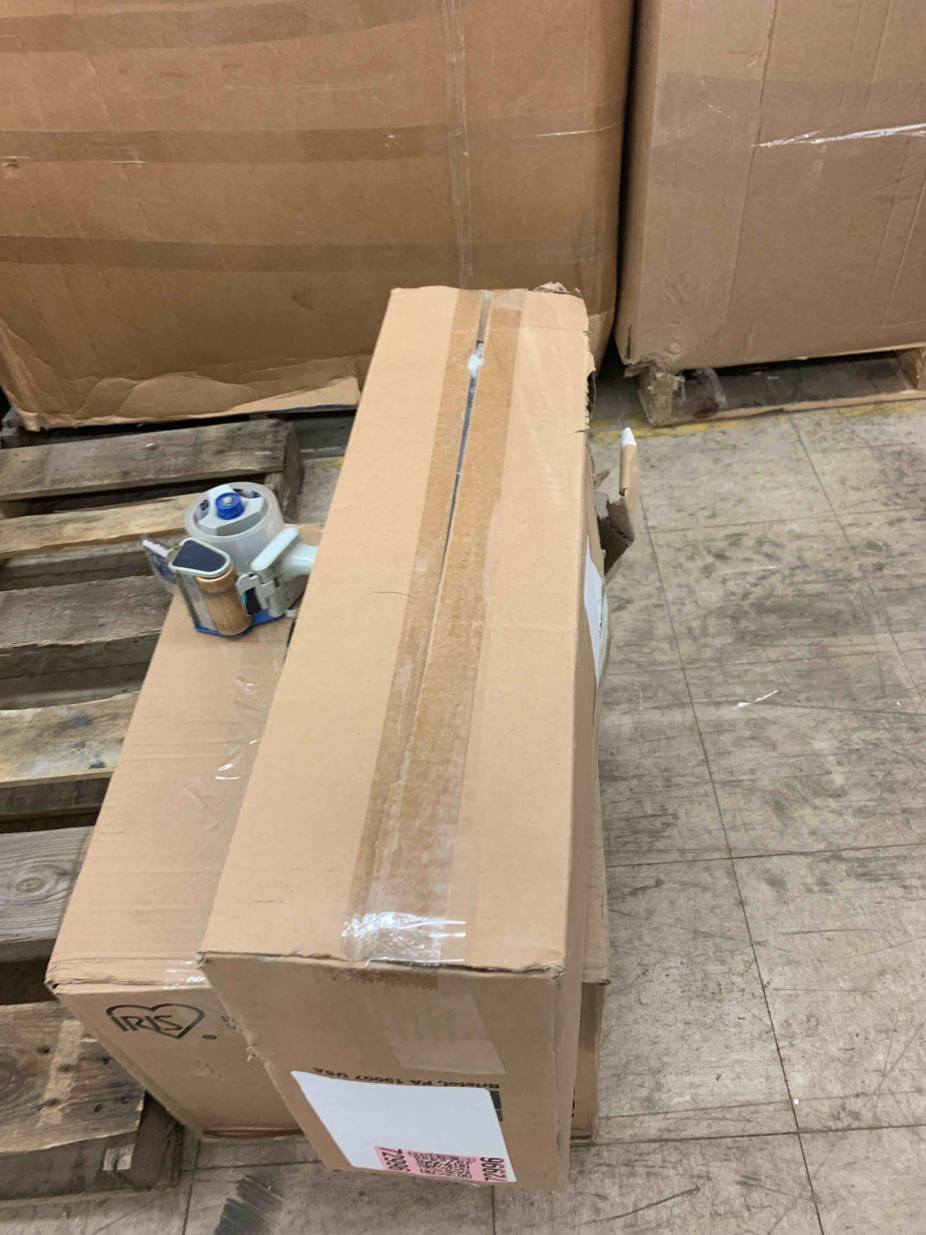 https://s3.amazonaws.com/lotting-images-prod/phillipi/PPE1989820_1746043913222.jpeg