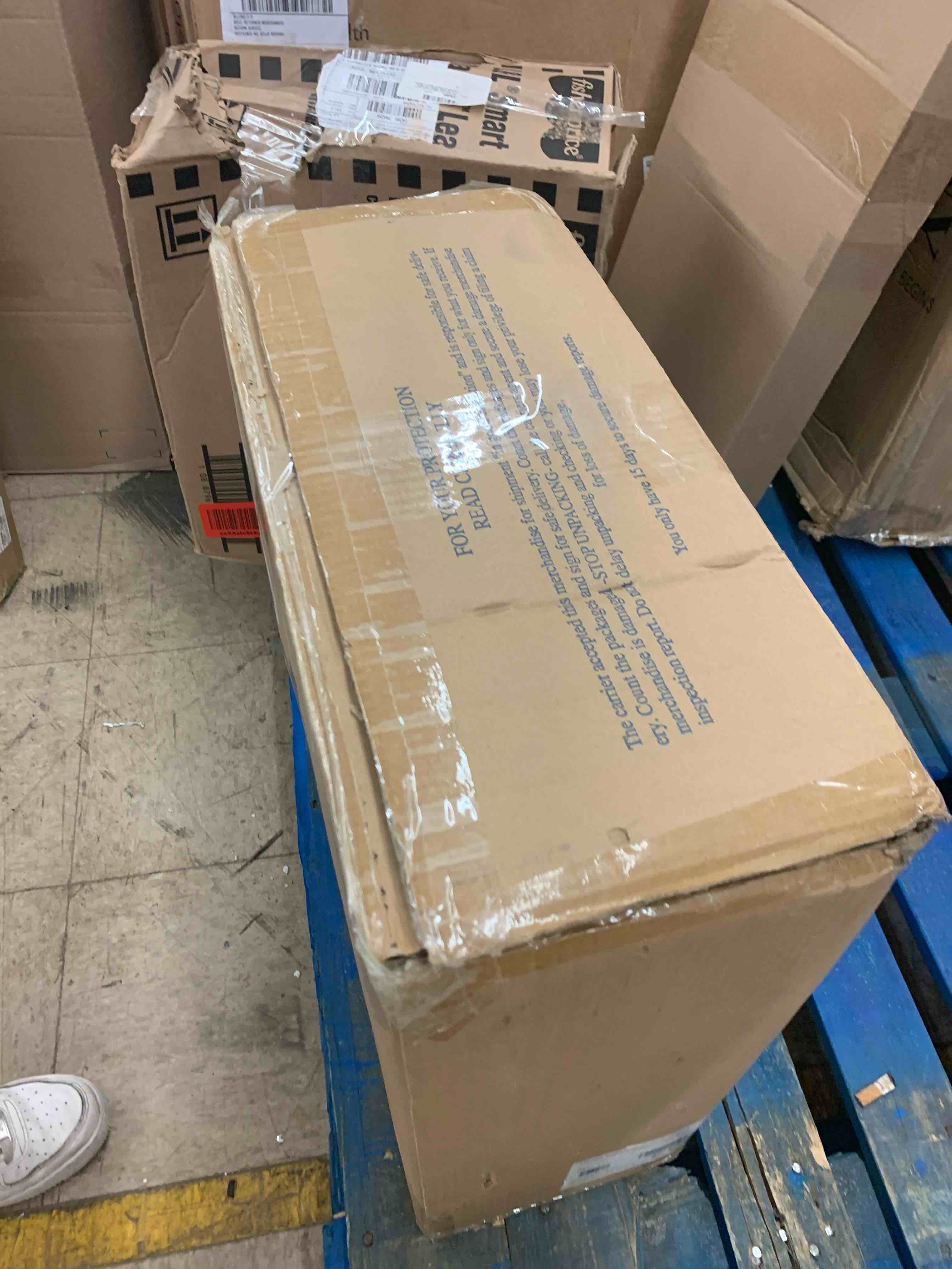 https://s3.amazonaws.com/lotting-images-prod/phillipi/PPE1989848_1746122166146.jpeg