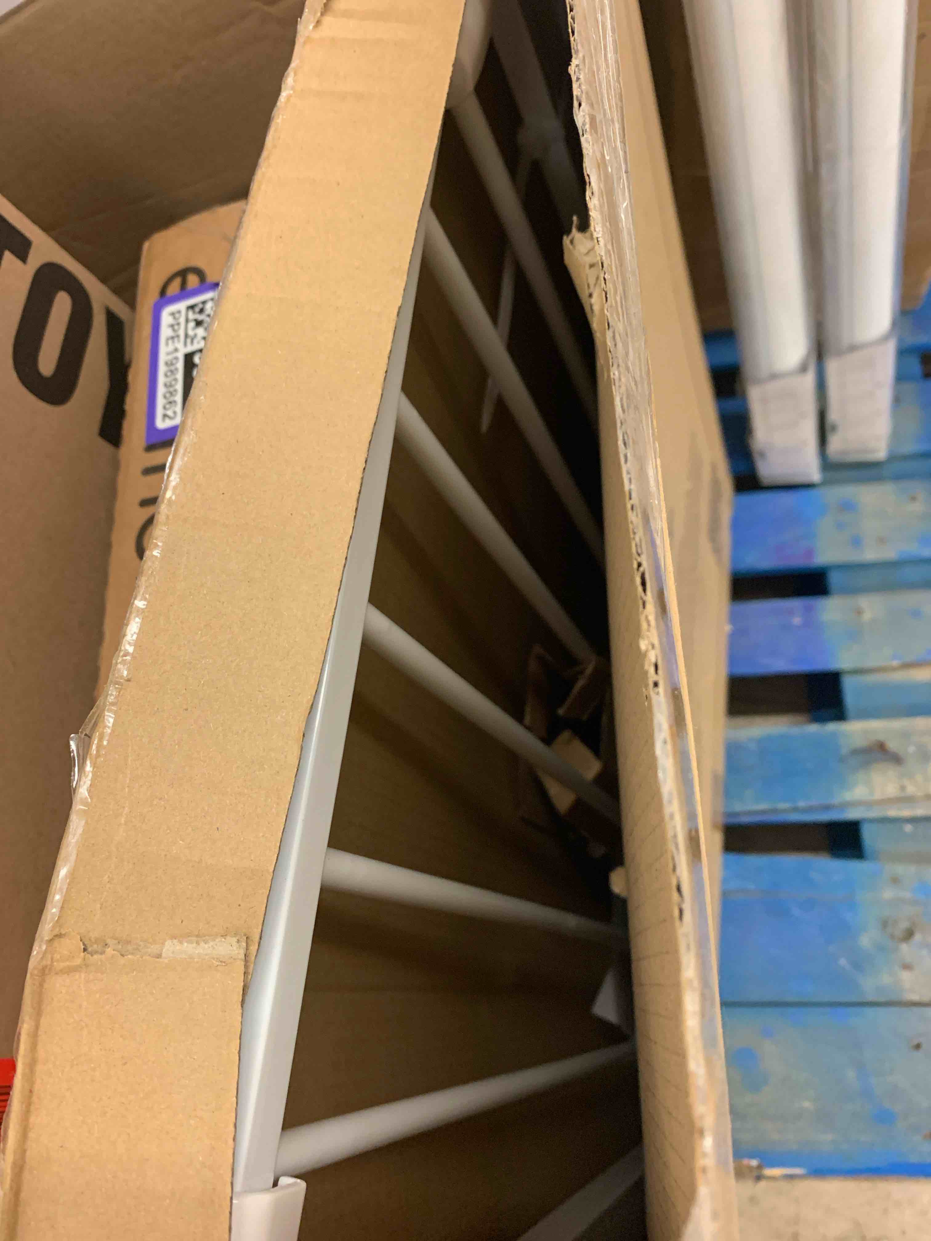 https://s3.amazonaws.com/lotting-images-prod/phillipi/PPE1989865_1746123964259.jpeg