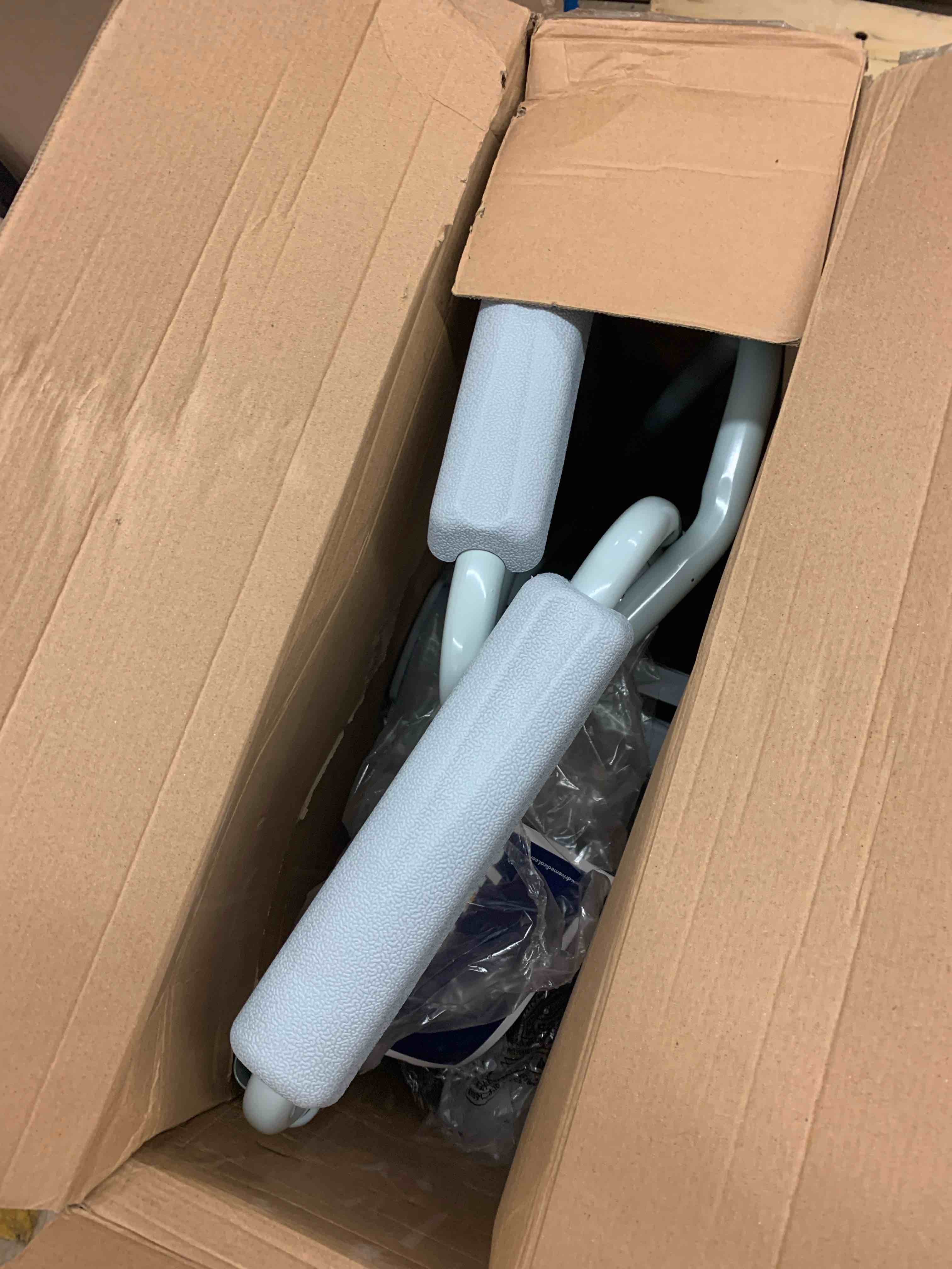 https://s3.amazonaws.com/lotting-images-prod/phillipi/PPE1989875_1746127173814.jpeg