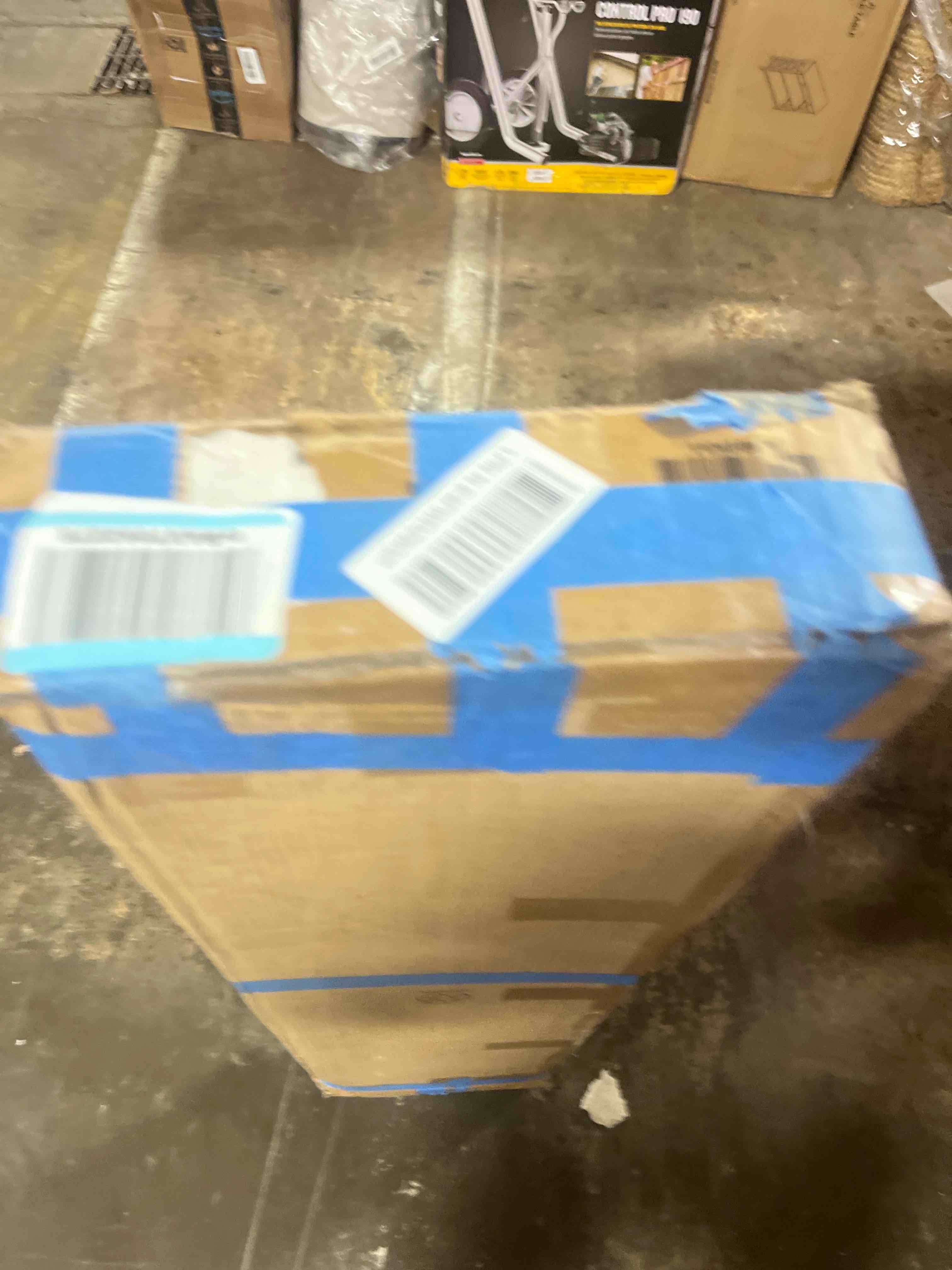 https://s3.amazonaws.com/lotting-images-prod/phillipi/PPE1991485_1749061565454.jpeg